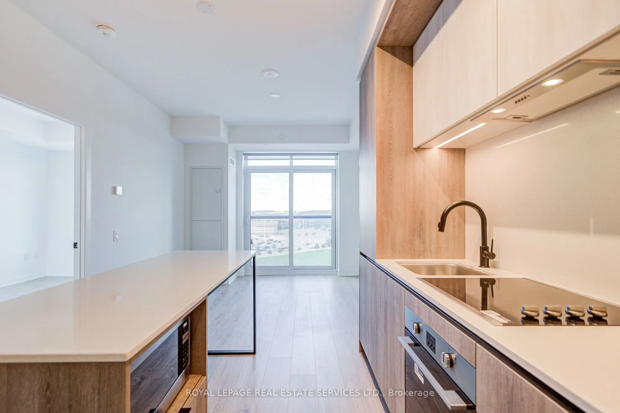 2495 Eglinton Avenue W, #1007