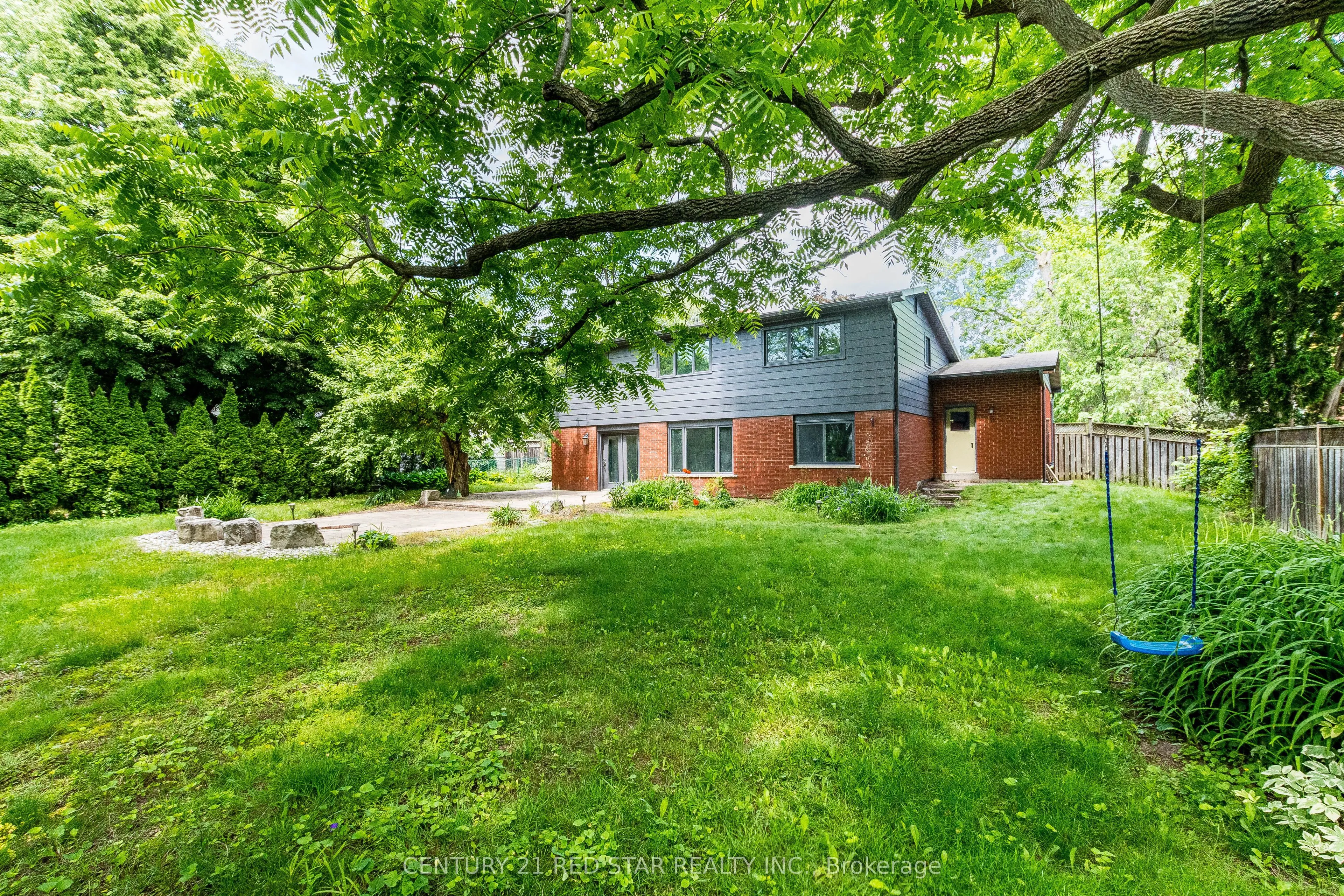 1448 Willowdown Road