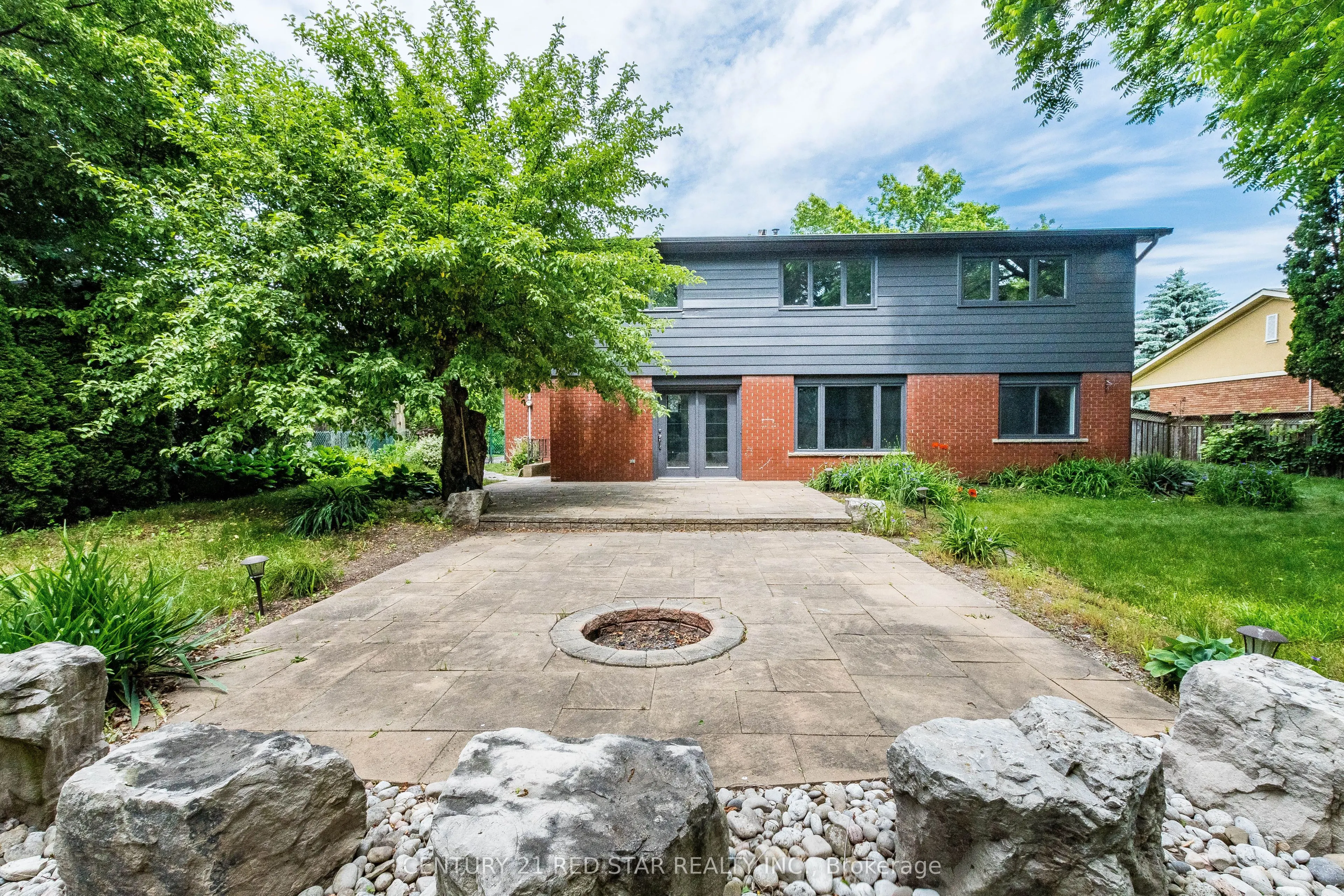 1448 Willowdown Road