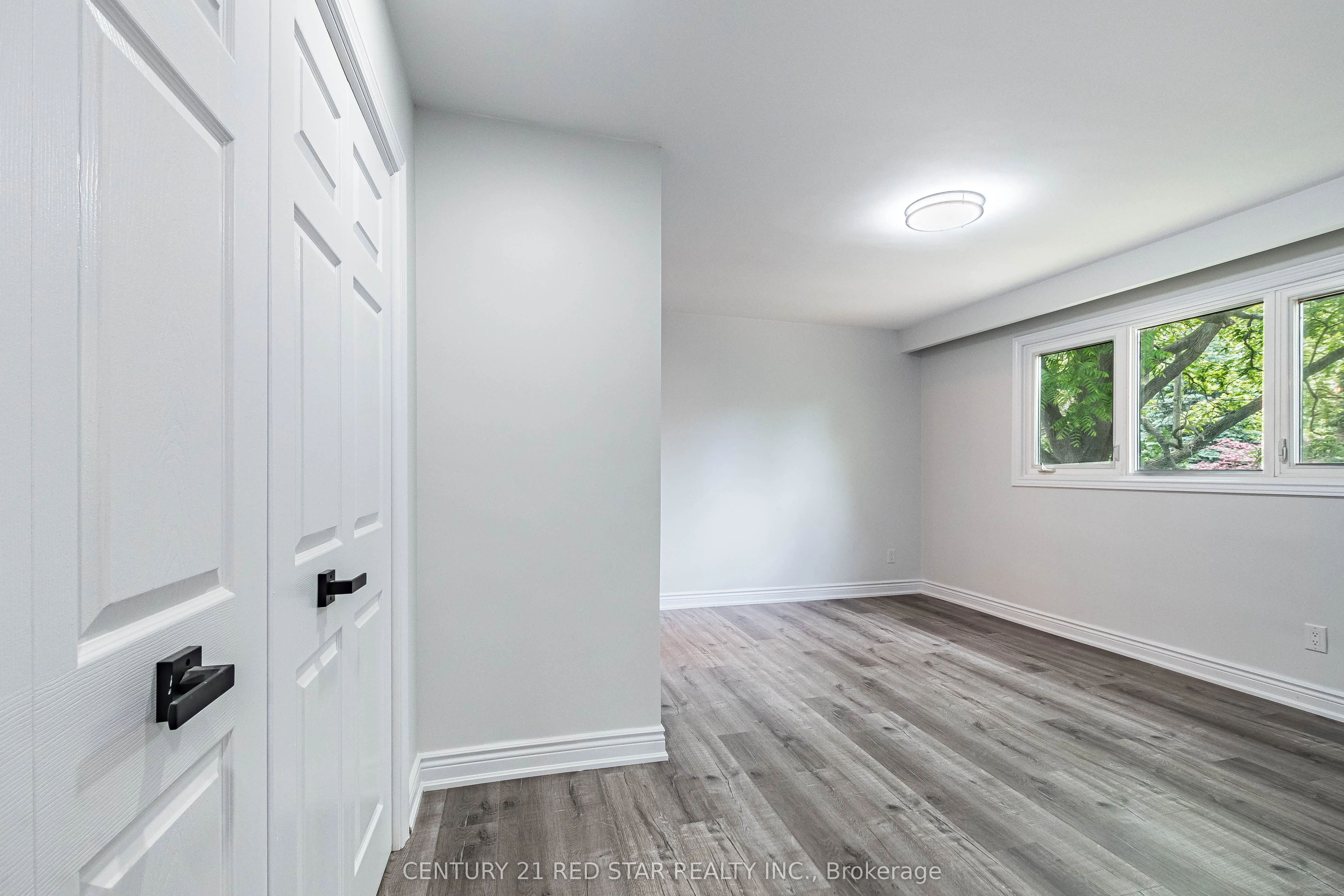 1448 Willowdown Road