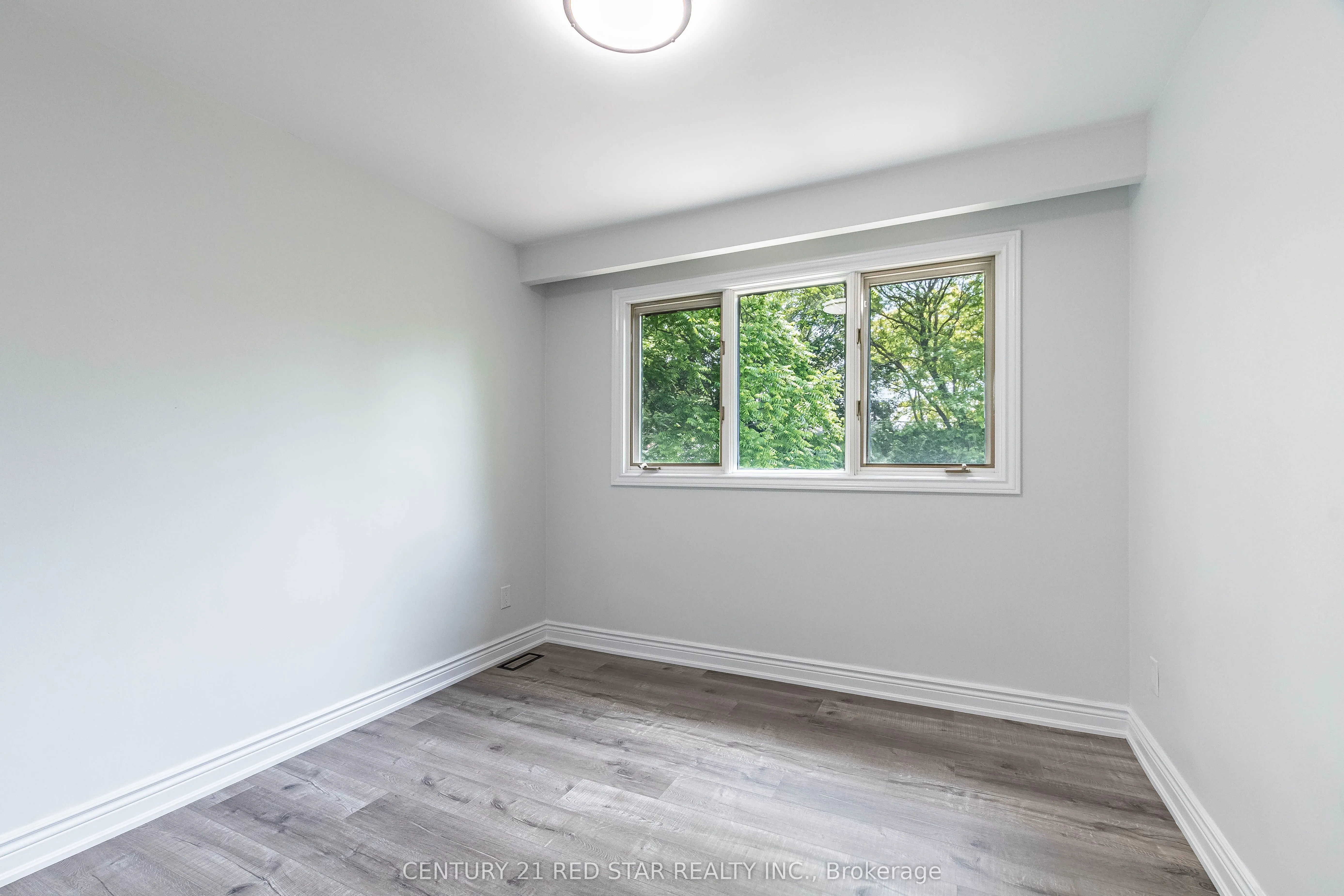 1448 Willowdown Road