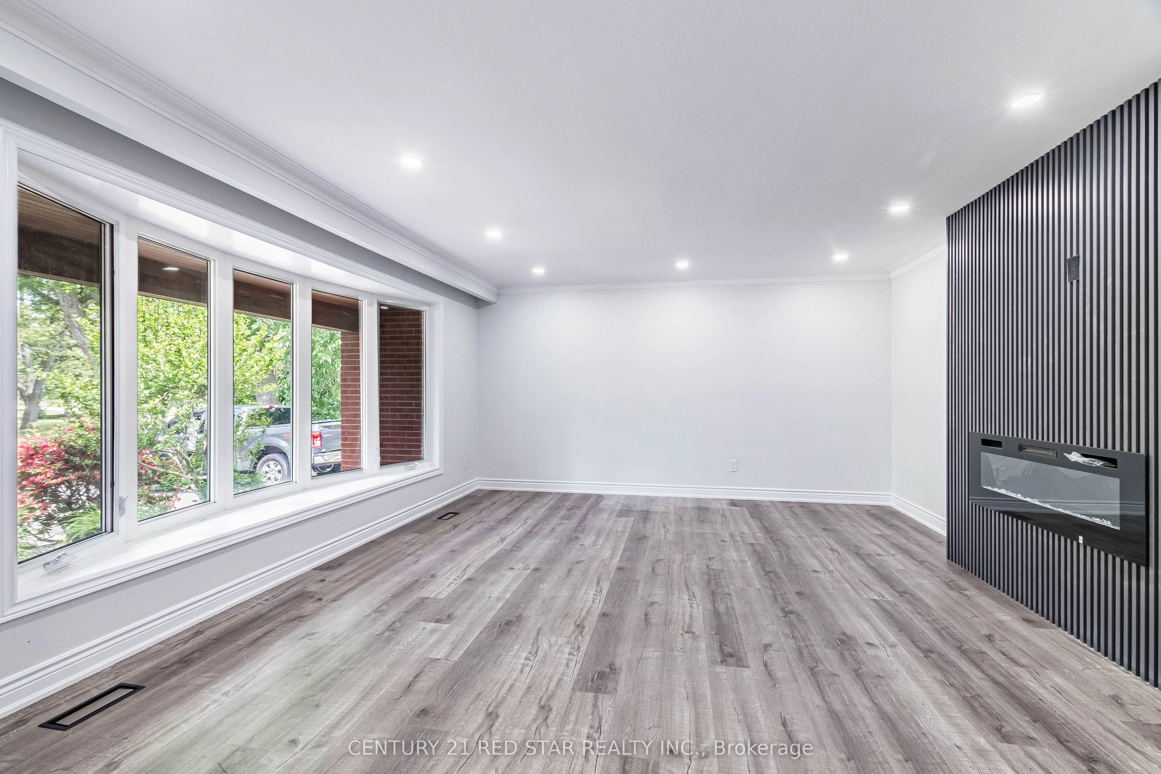 1448 Willowdown Road