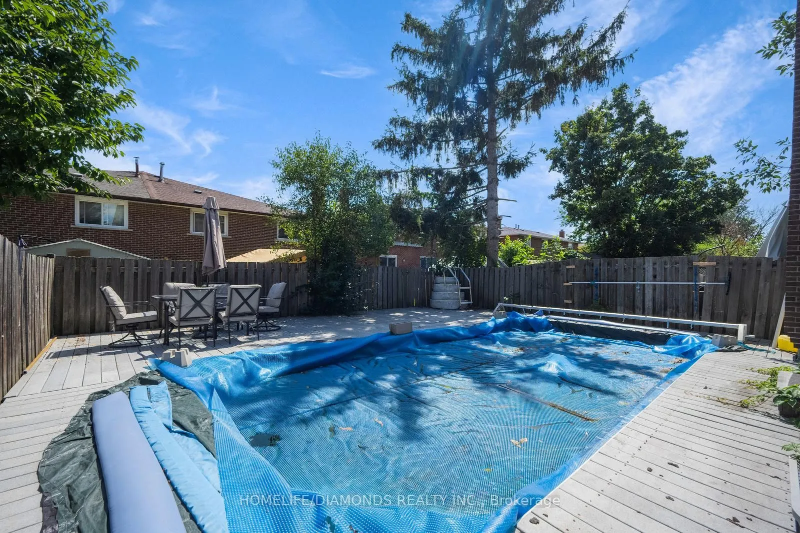 370 Hansen Road N