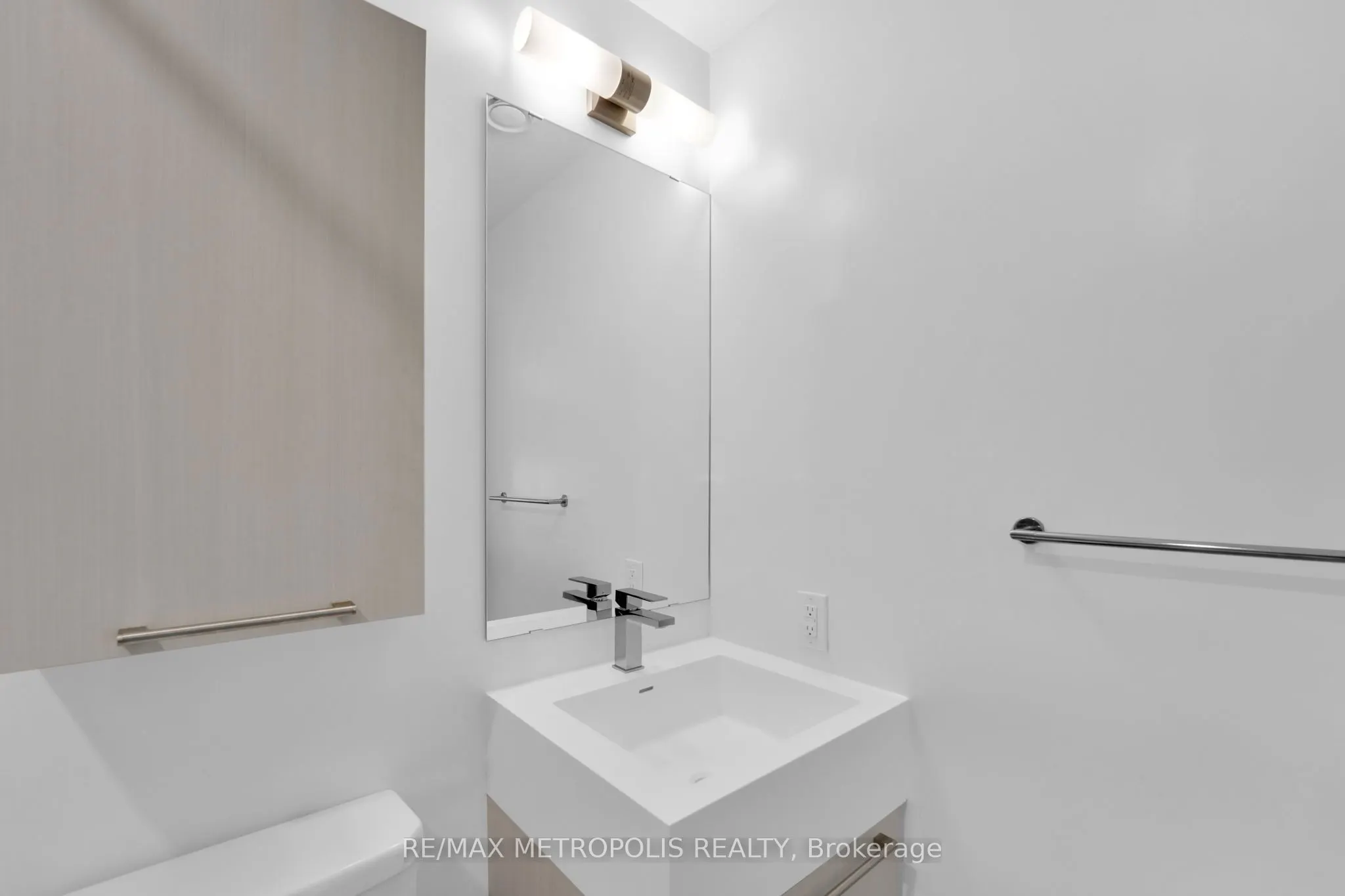 25 Neighbourhood Lane, #602