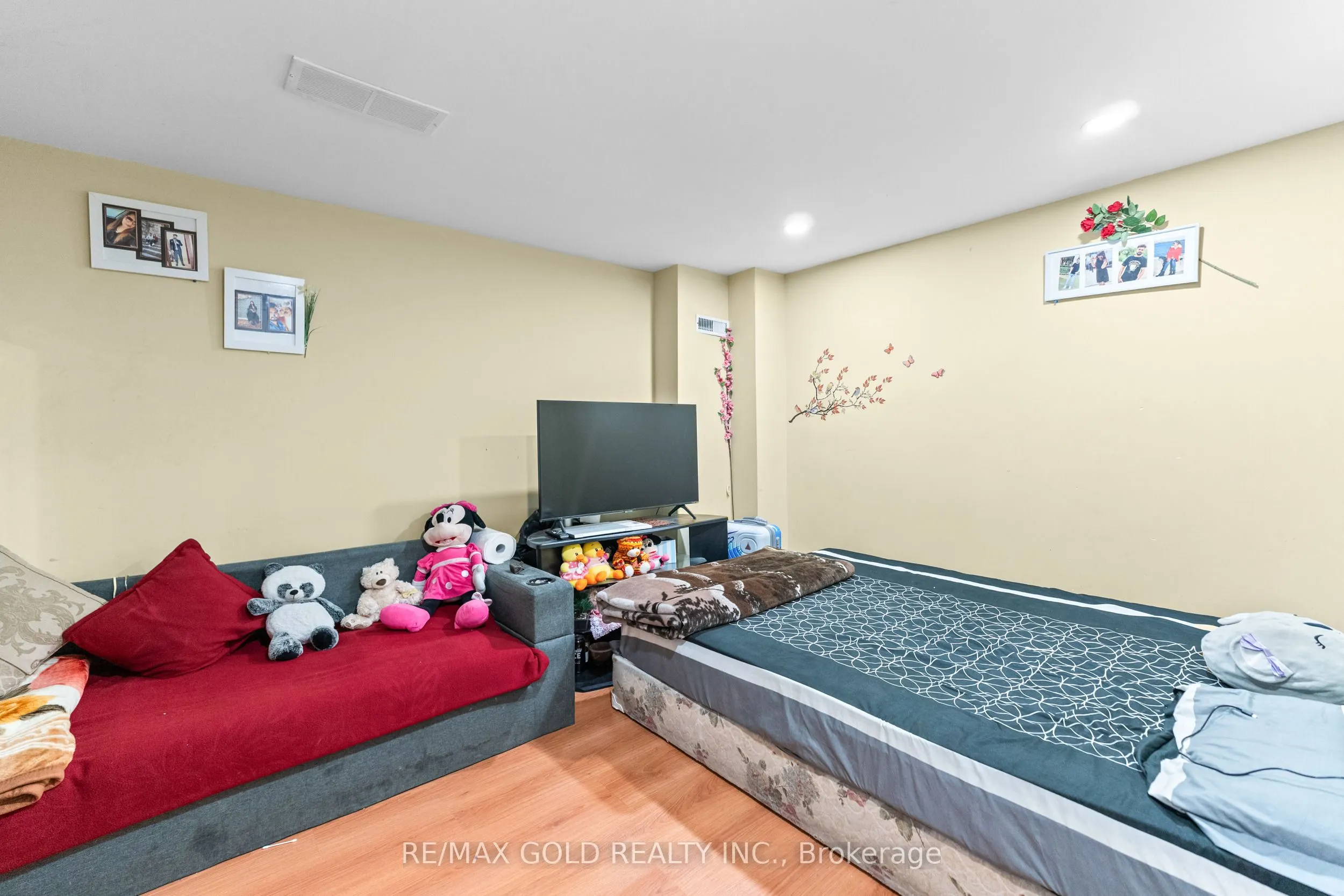 25 Castle Mountain Drive