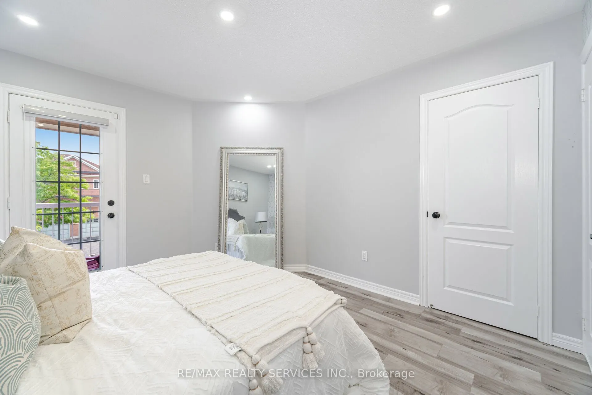 10 Martree Crescent