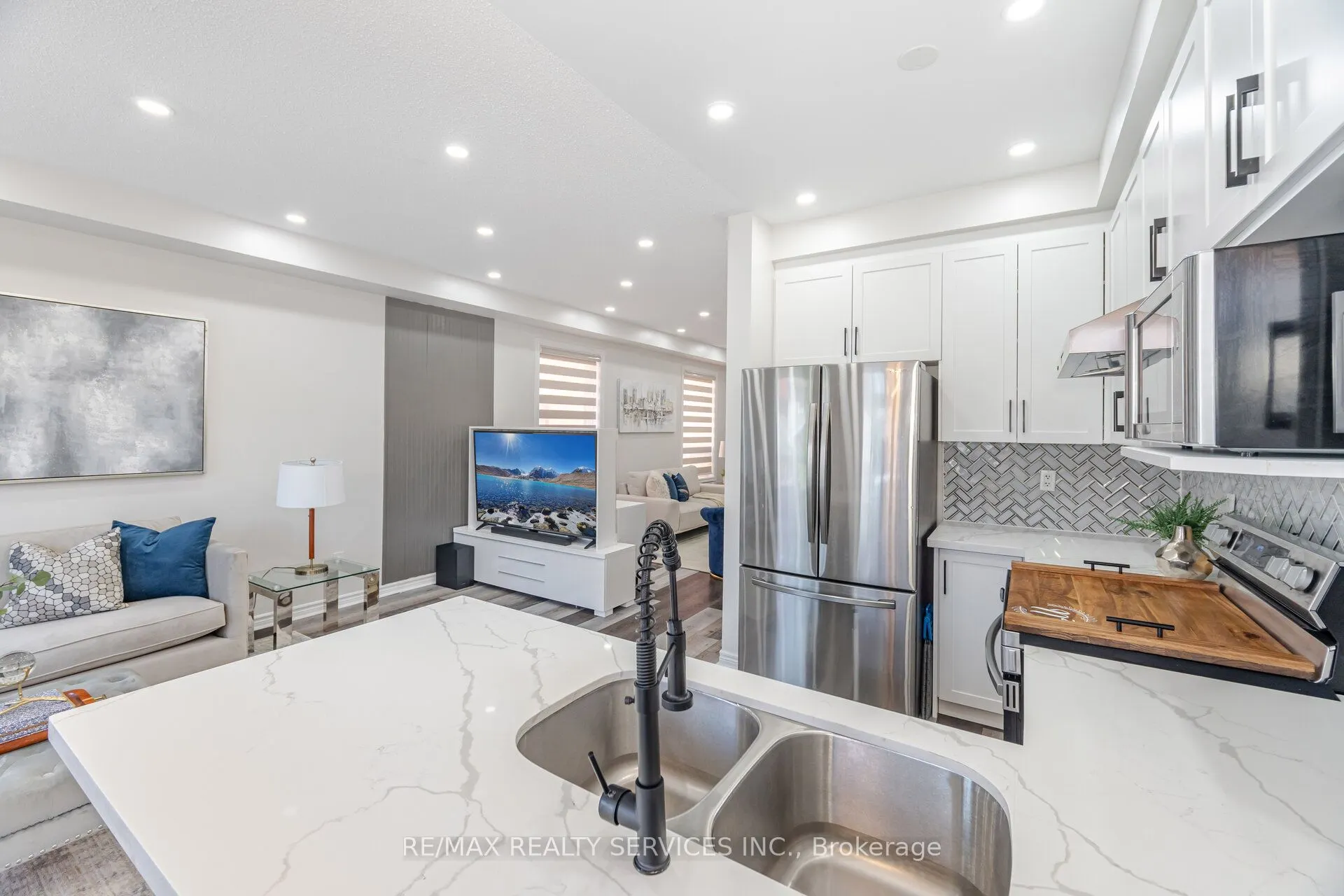 10 Martree Crescent