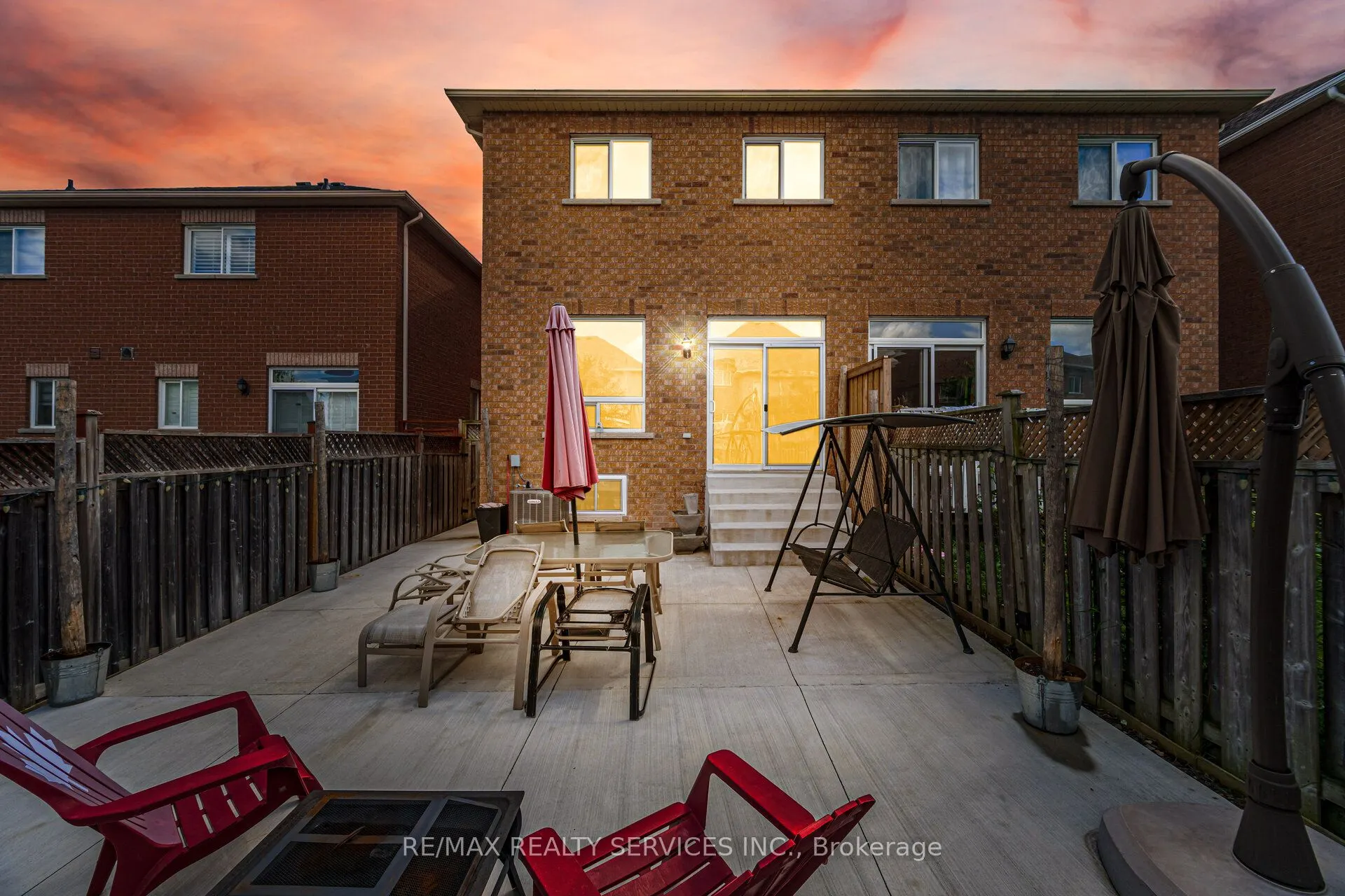 10 Martree Crescent