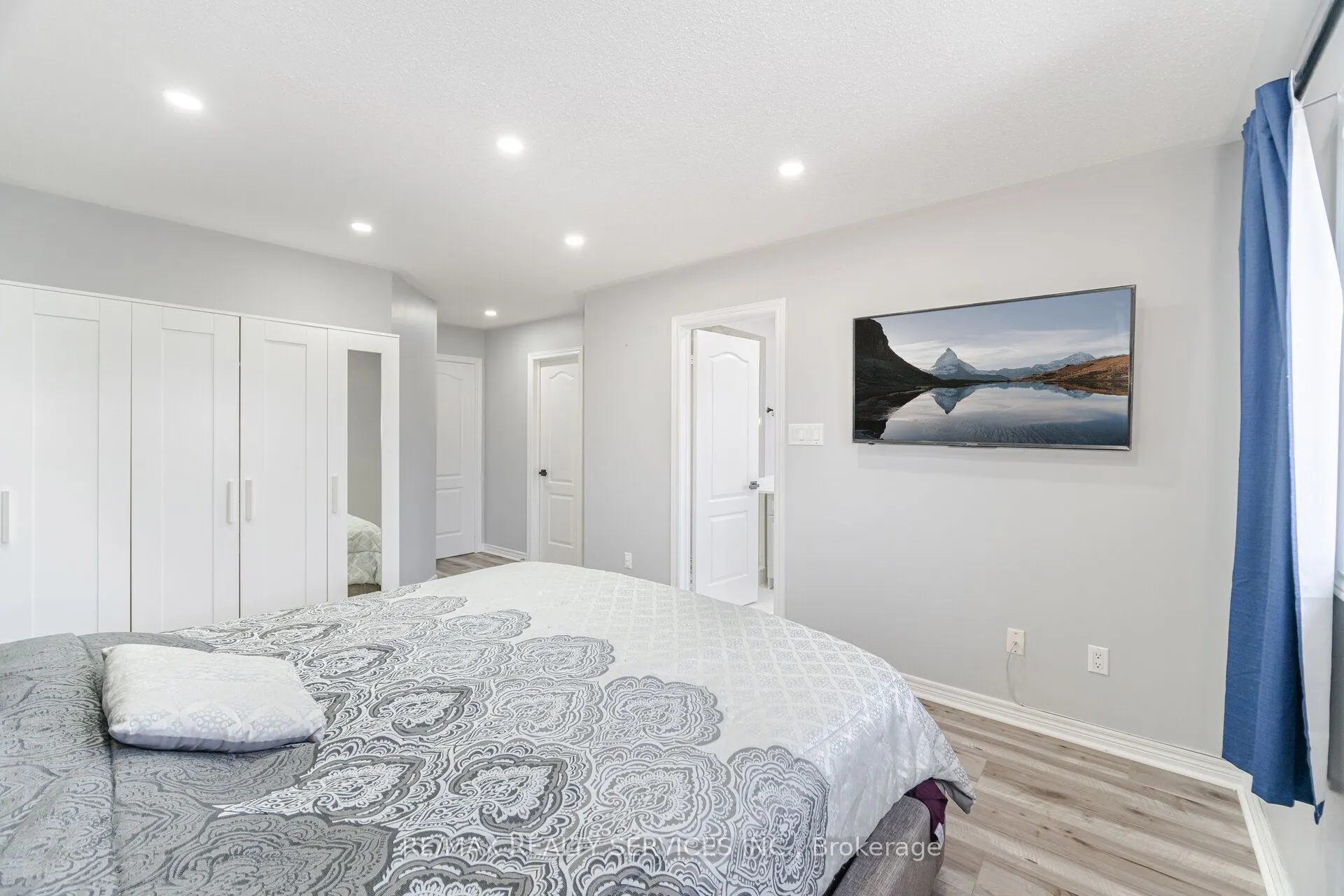 10 Martree Crescent