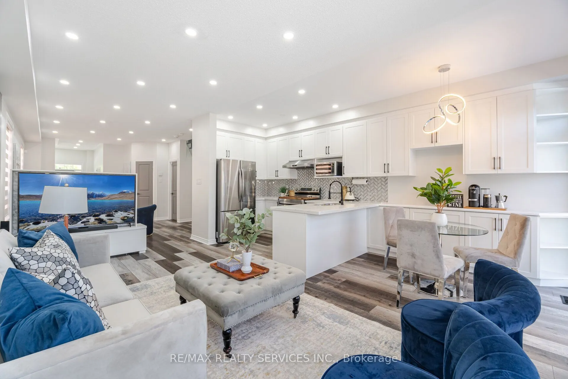 10 Martree Crescent