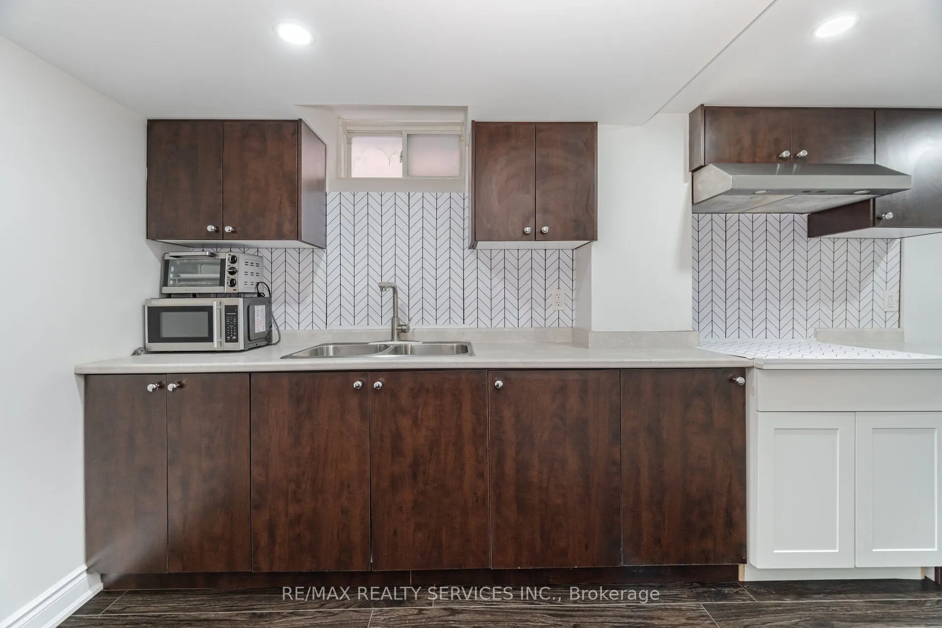 10 Martree Crescent