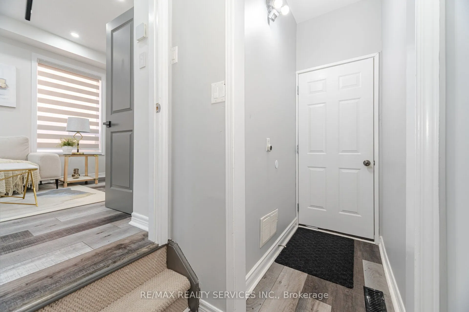 10 Martree Crescent