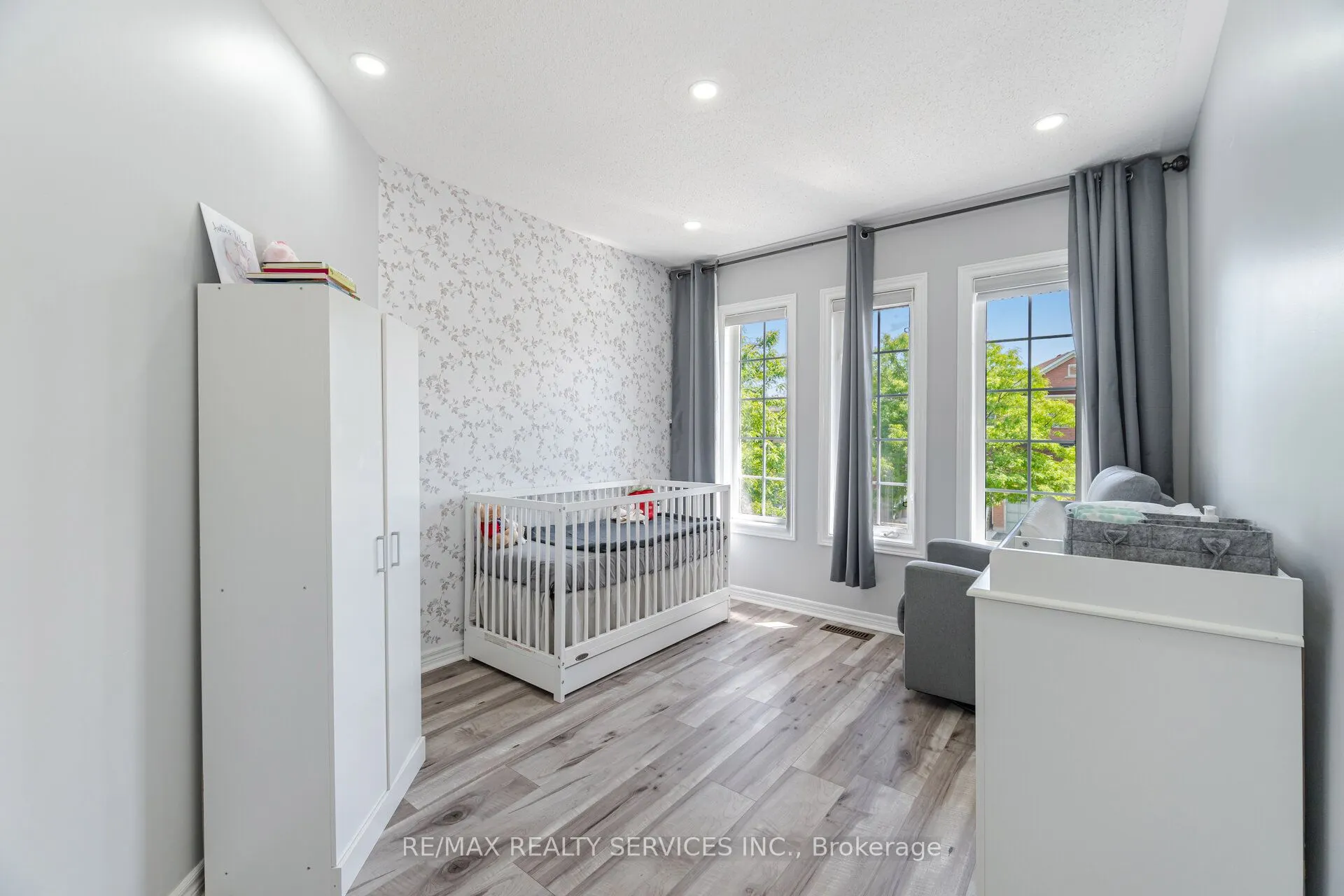 10 Martree Crescent