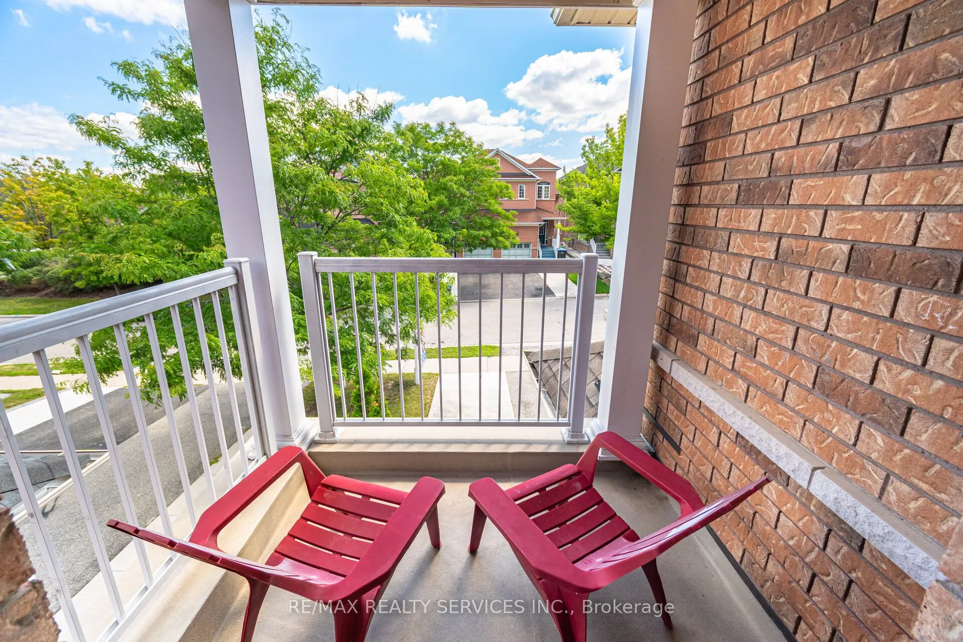 10 Martree Crescent