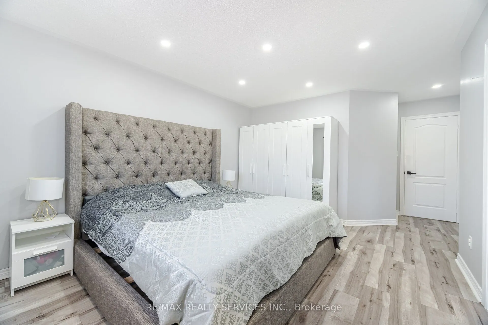 10 Martree Crescent