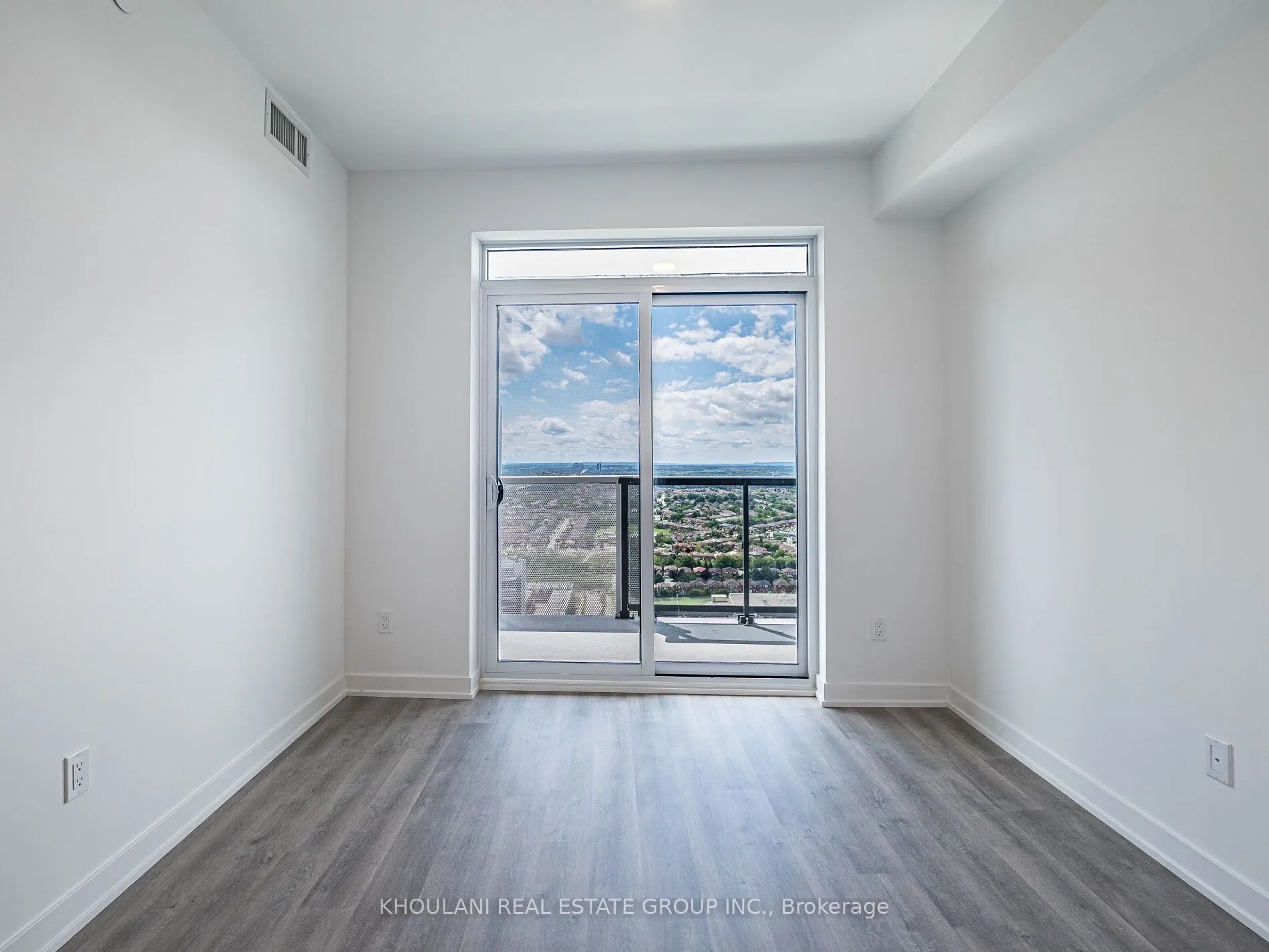 5105 Hurontario Street, #3006