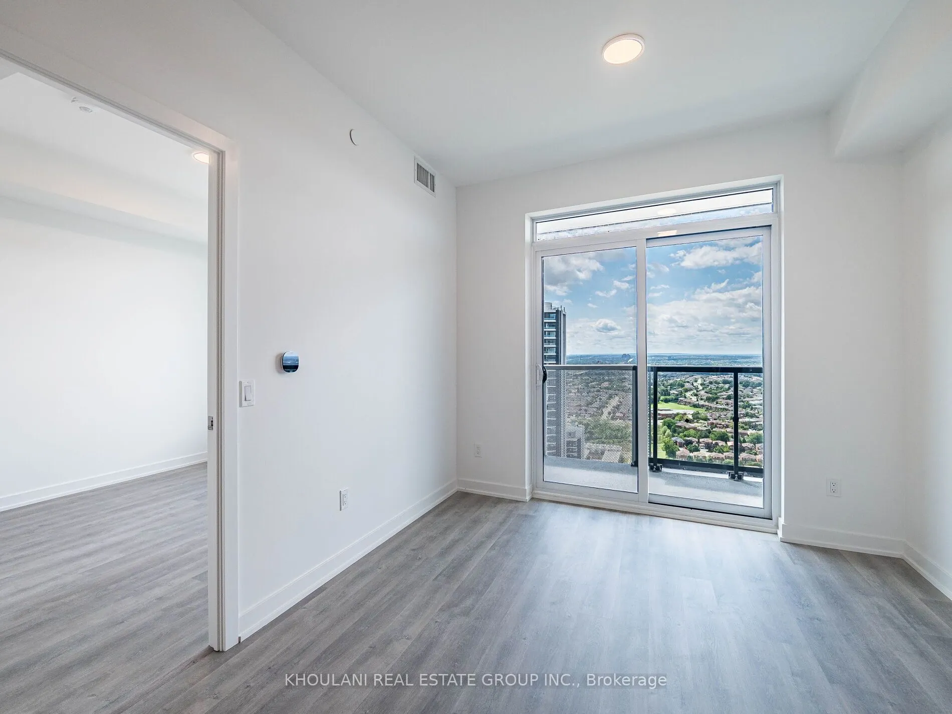 5105 Hurontario Street, #3006