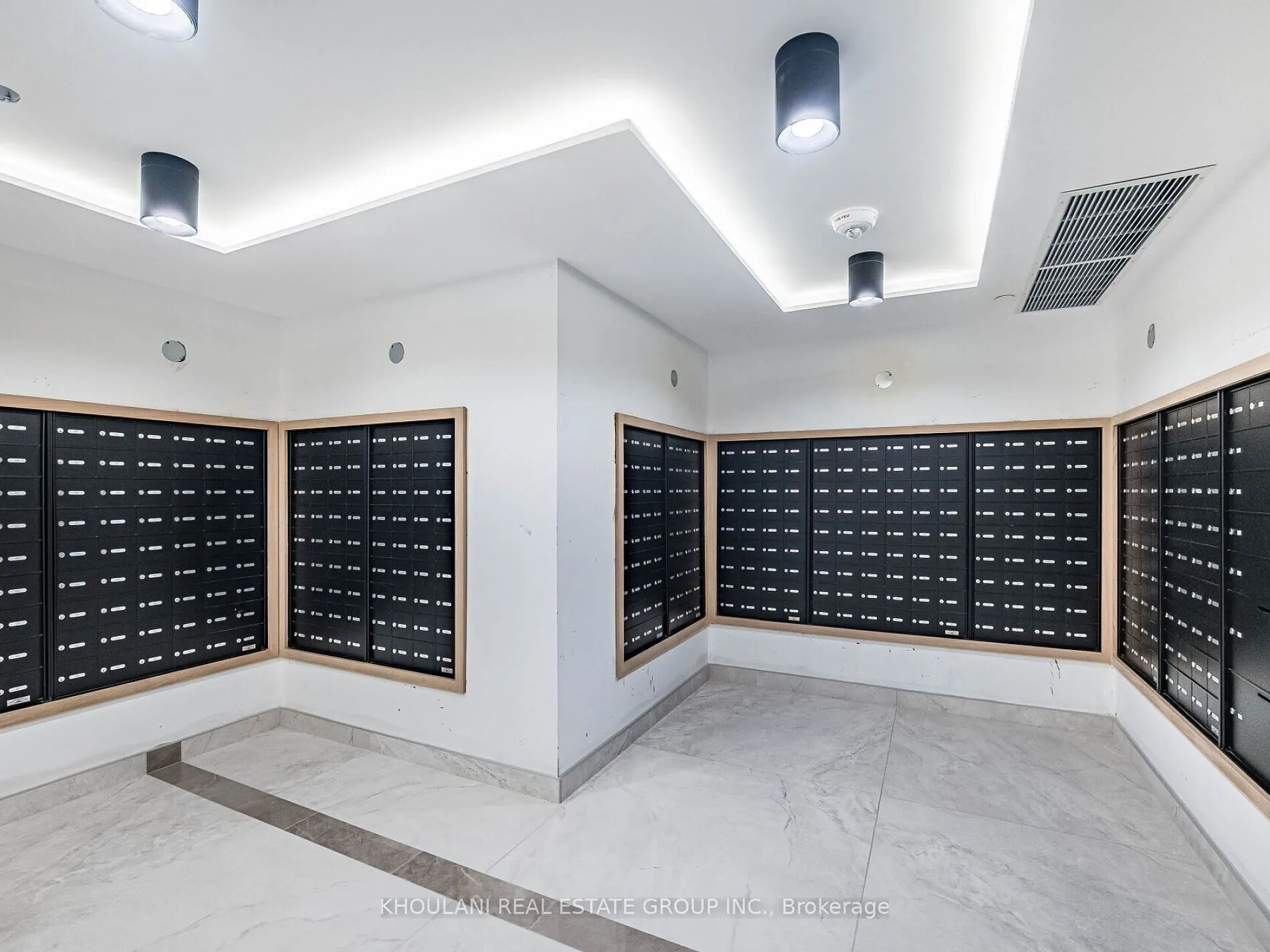 5105 Hurontario Street, #3006