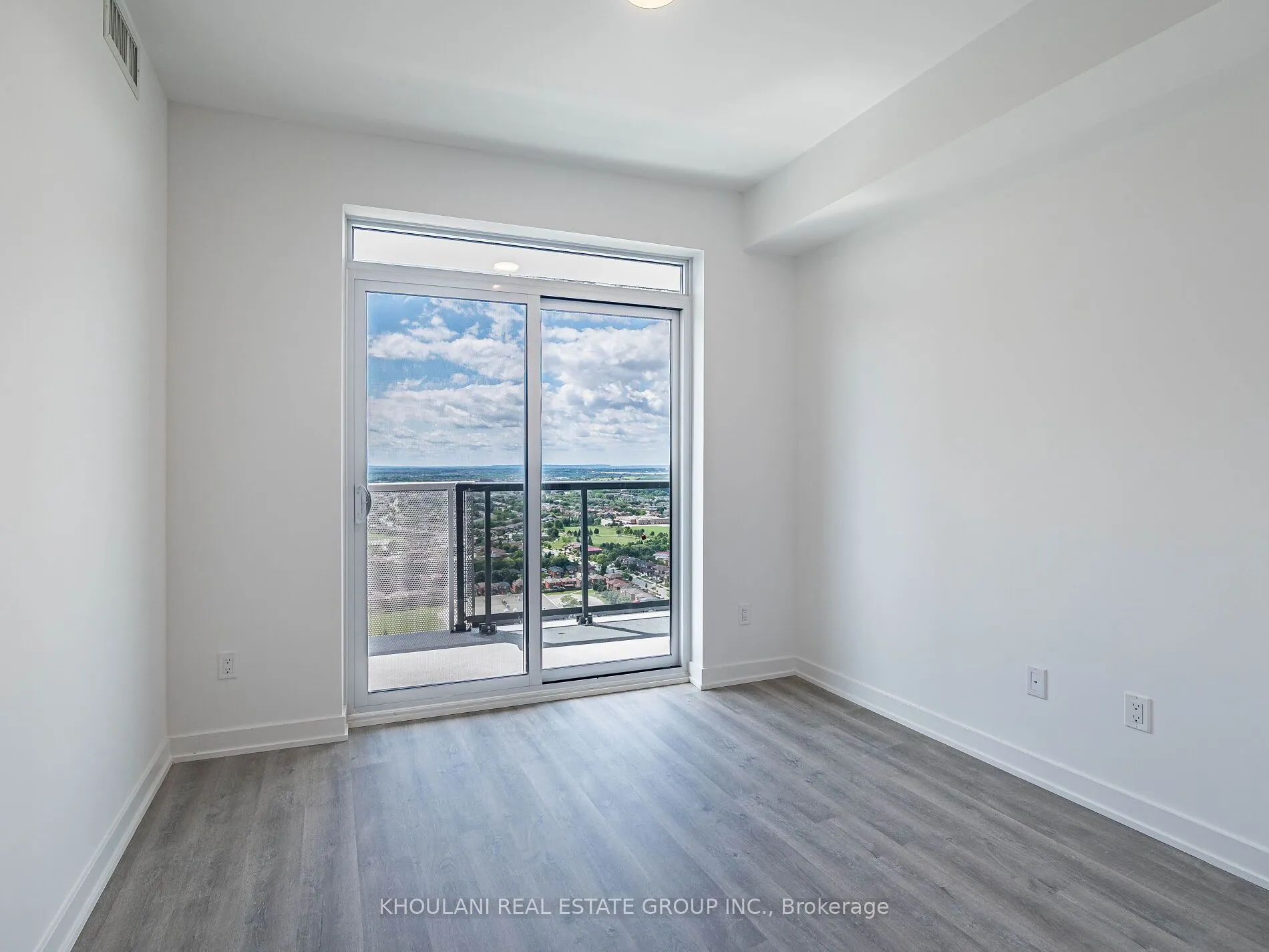 5105 Hurontario Street, #3006