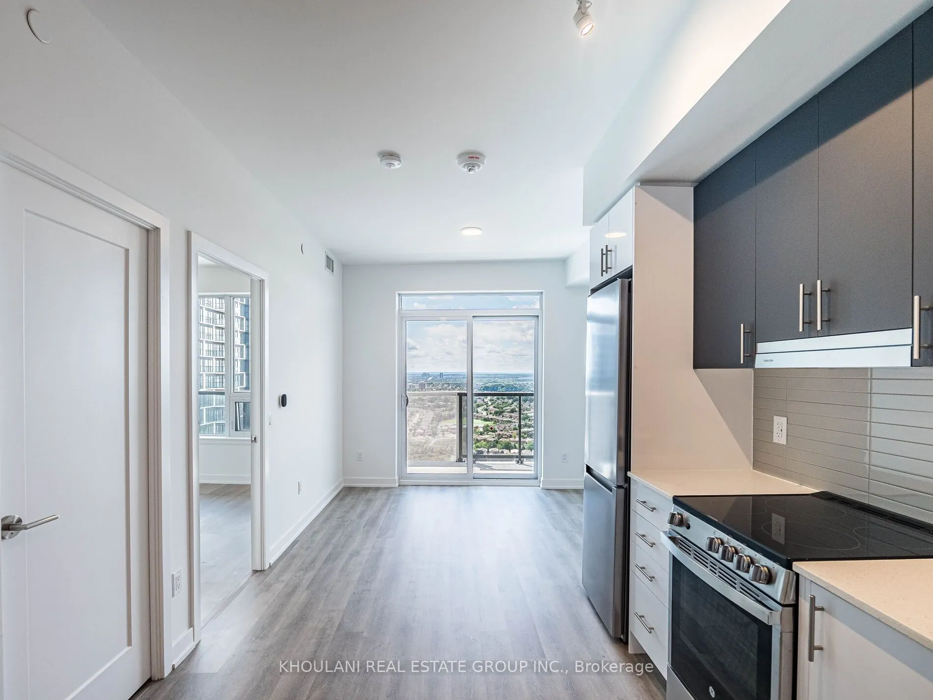 5105 Hurontario Street, #3006