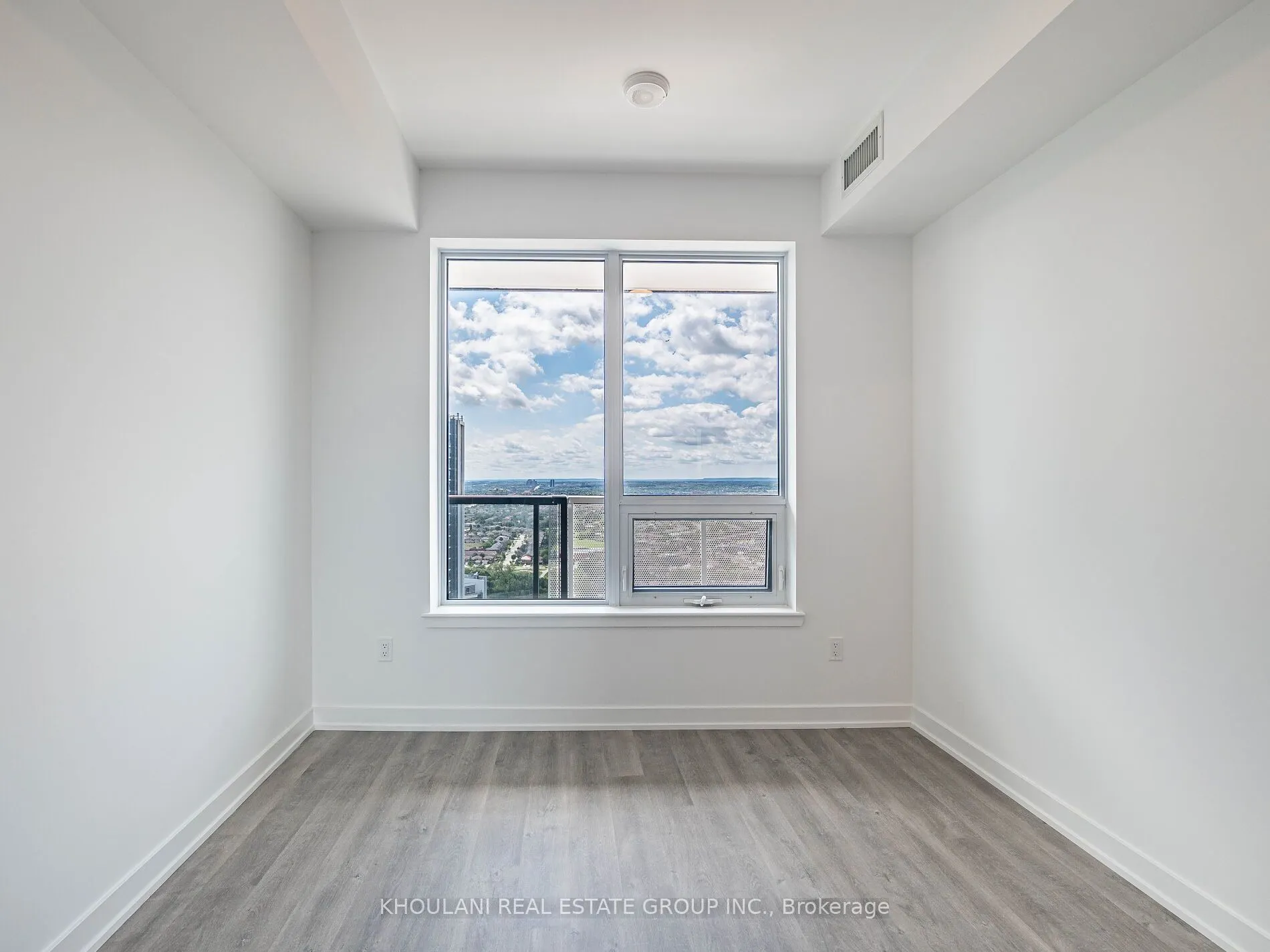 5105 Hurontario Street, #3006