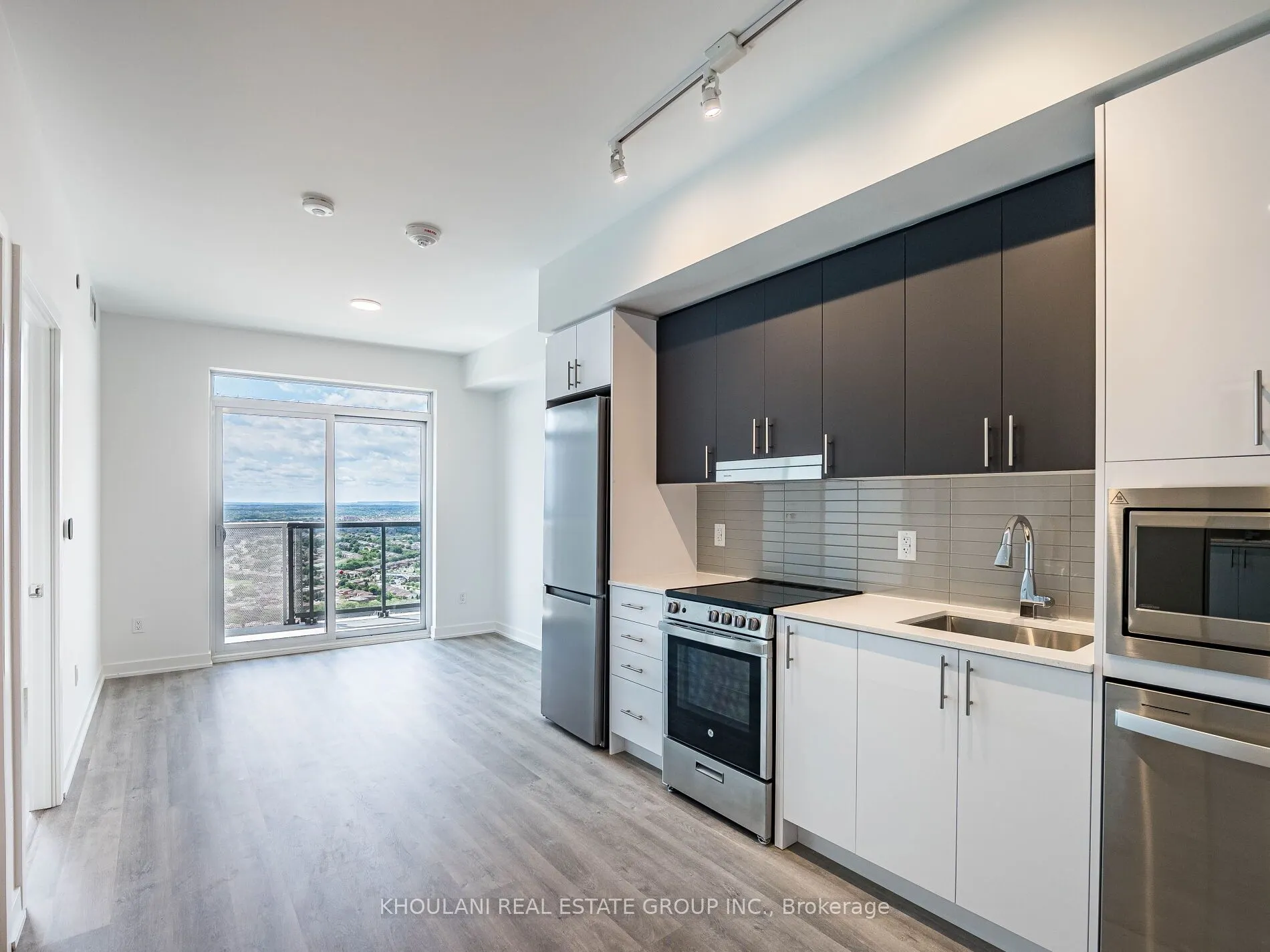 5105 Hurontario Street, #3006