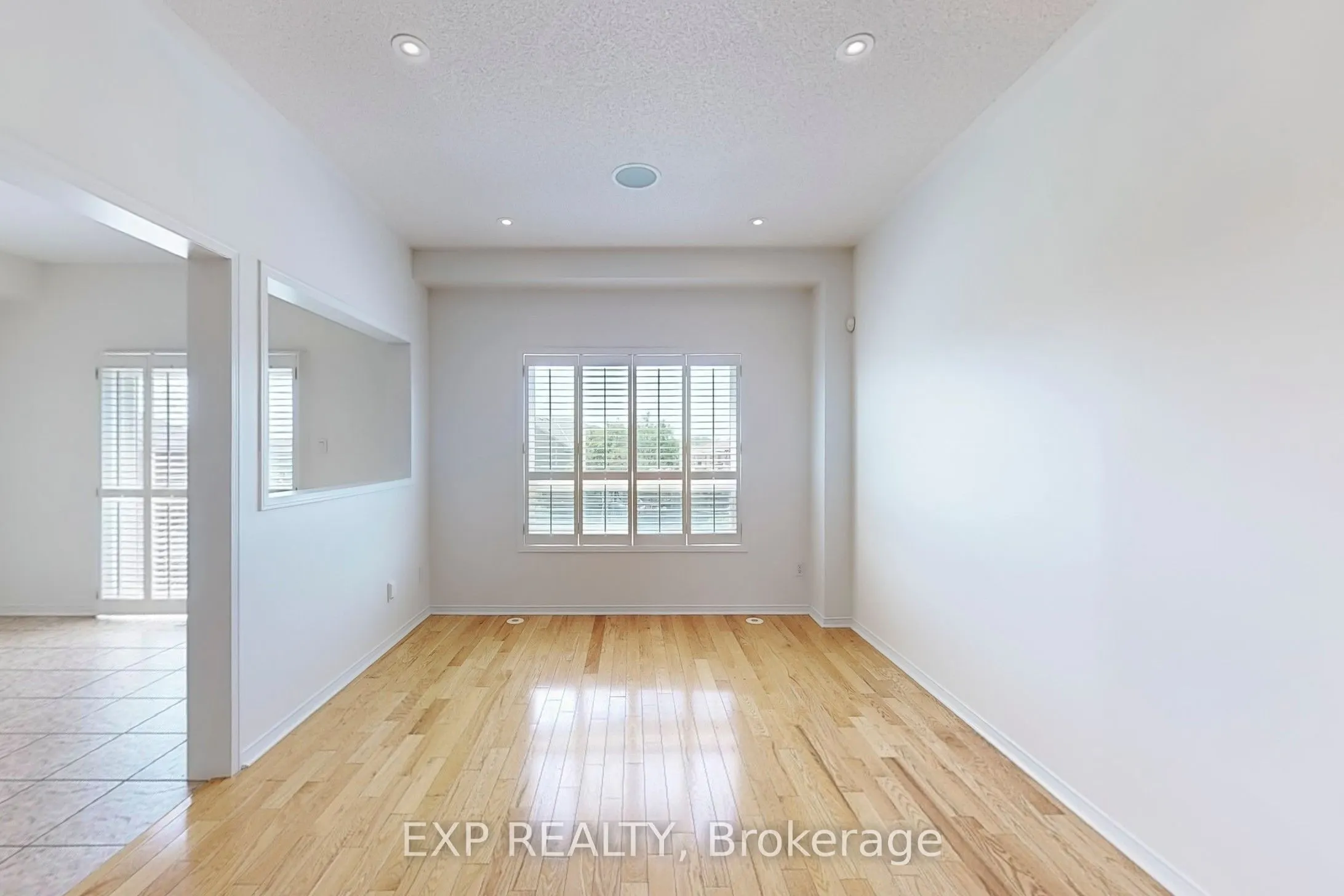 6630 Opera Glass Crescent