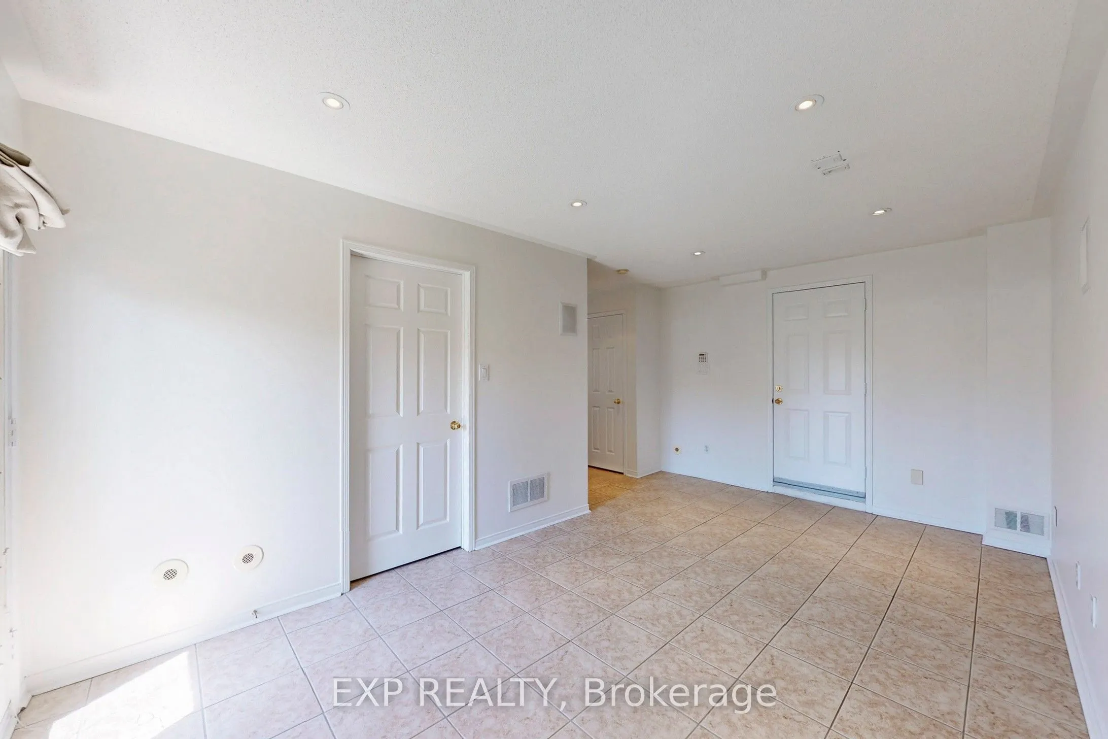 6630 Opera Glass Crescent
