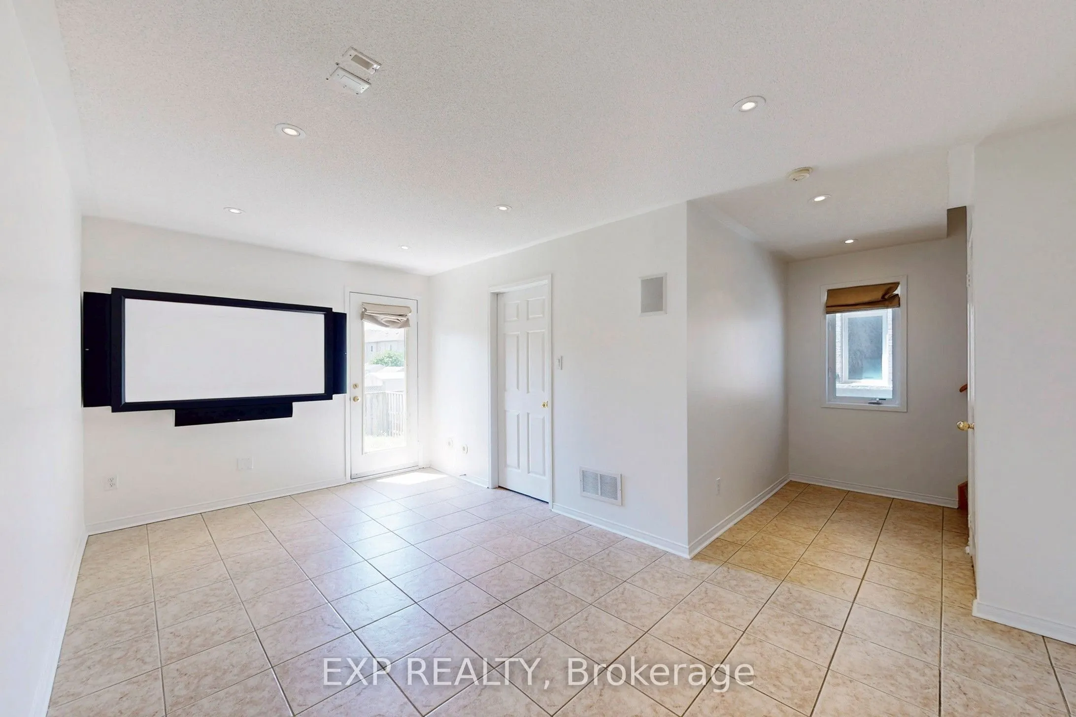 6630 Opera Glass Crescent