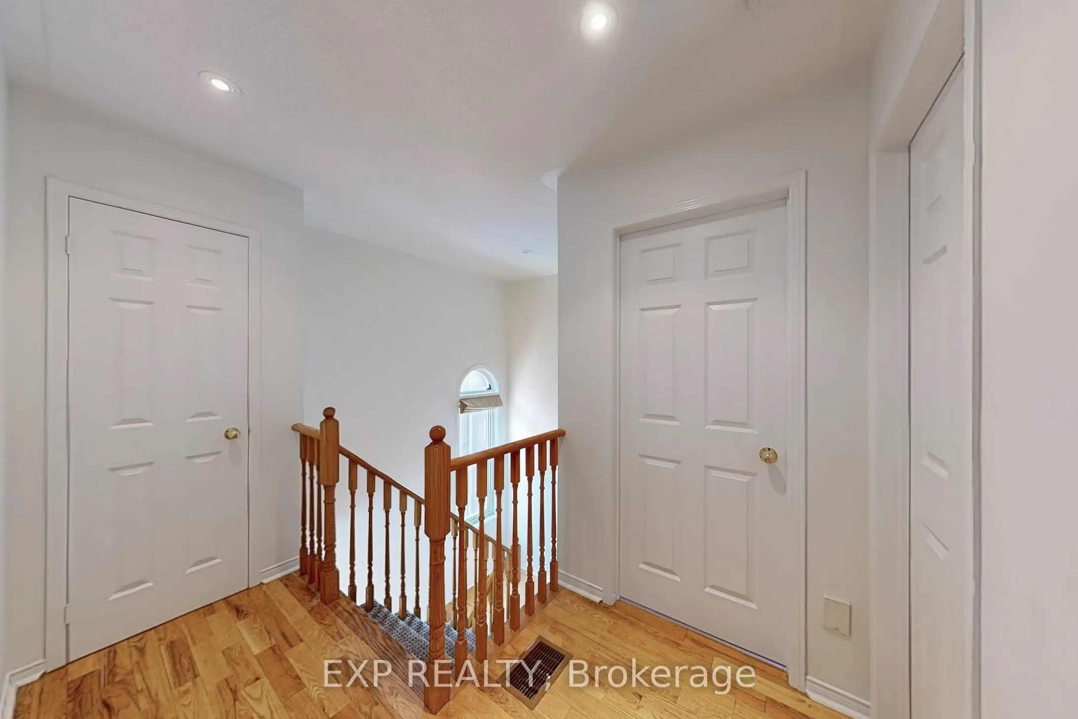 6630 Opera Glass Crescent