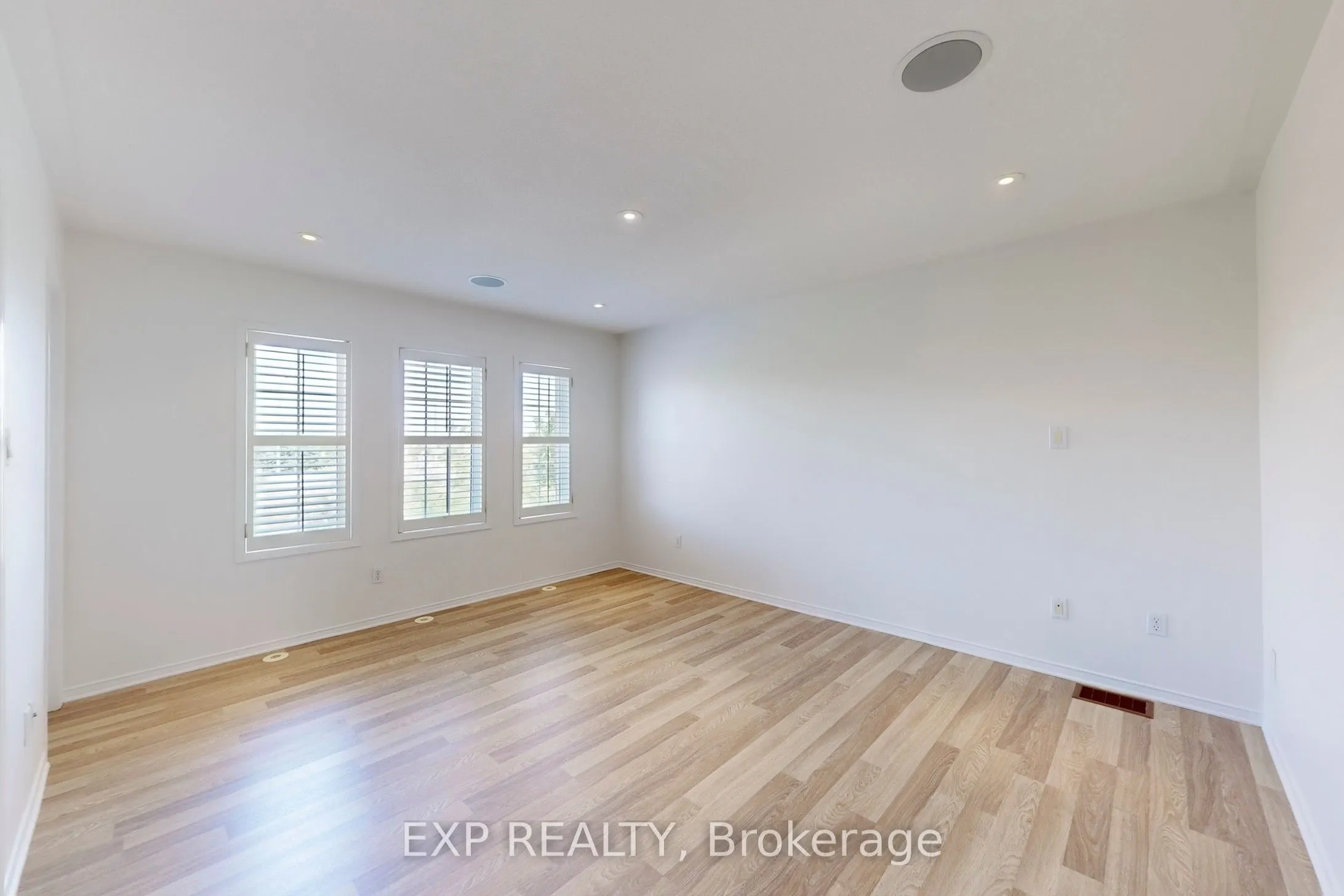 6630 Opera Glass Crescent