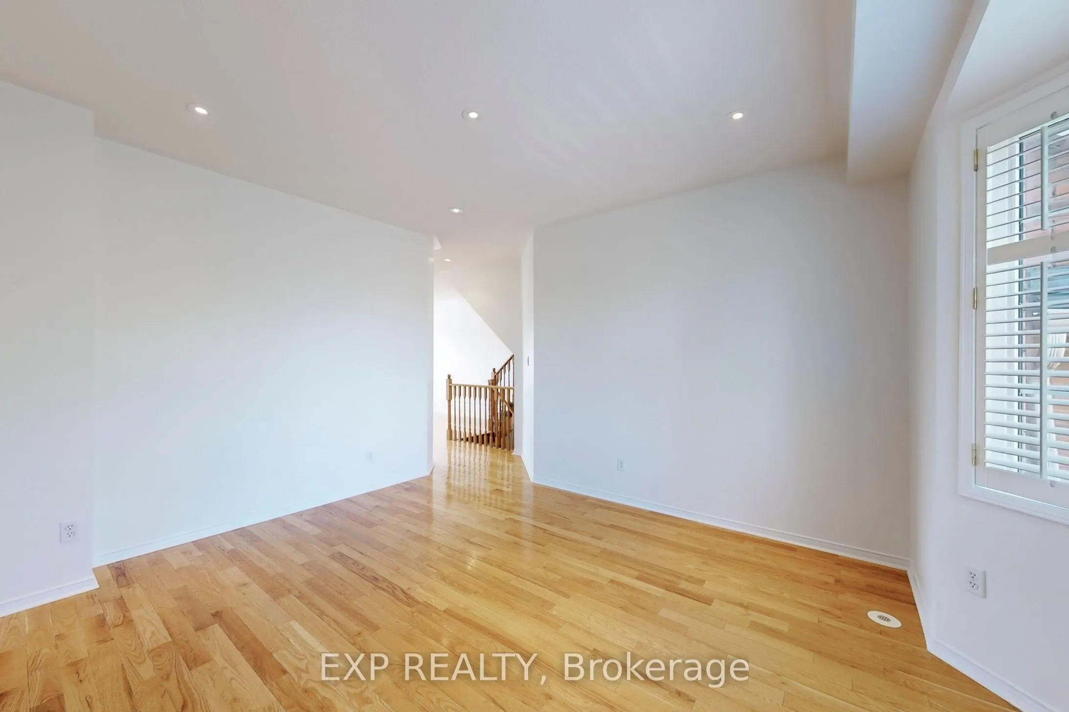 6630 Opera Glass Crescent