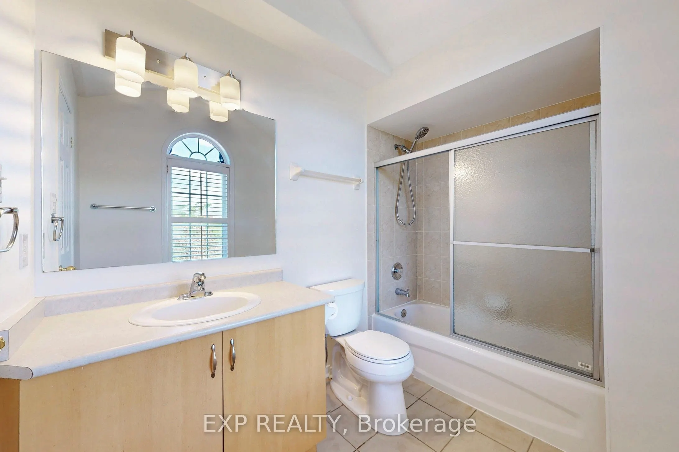 6630 Opera Glass Crescent