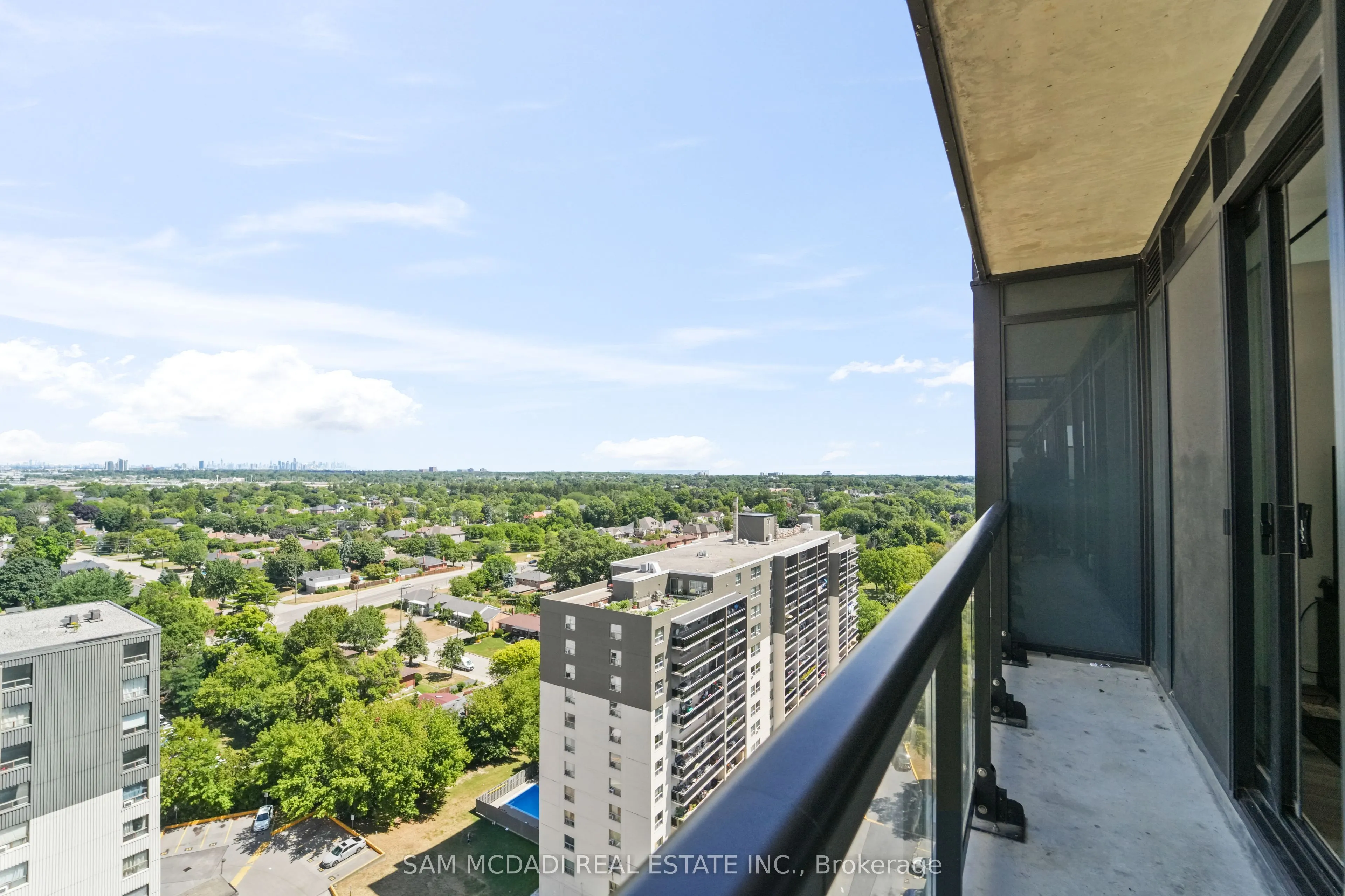 86 Dundas Street E, #1513