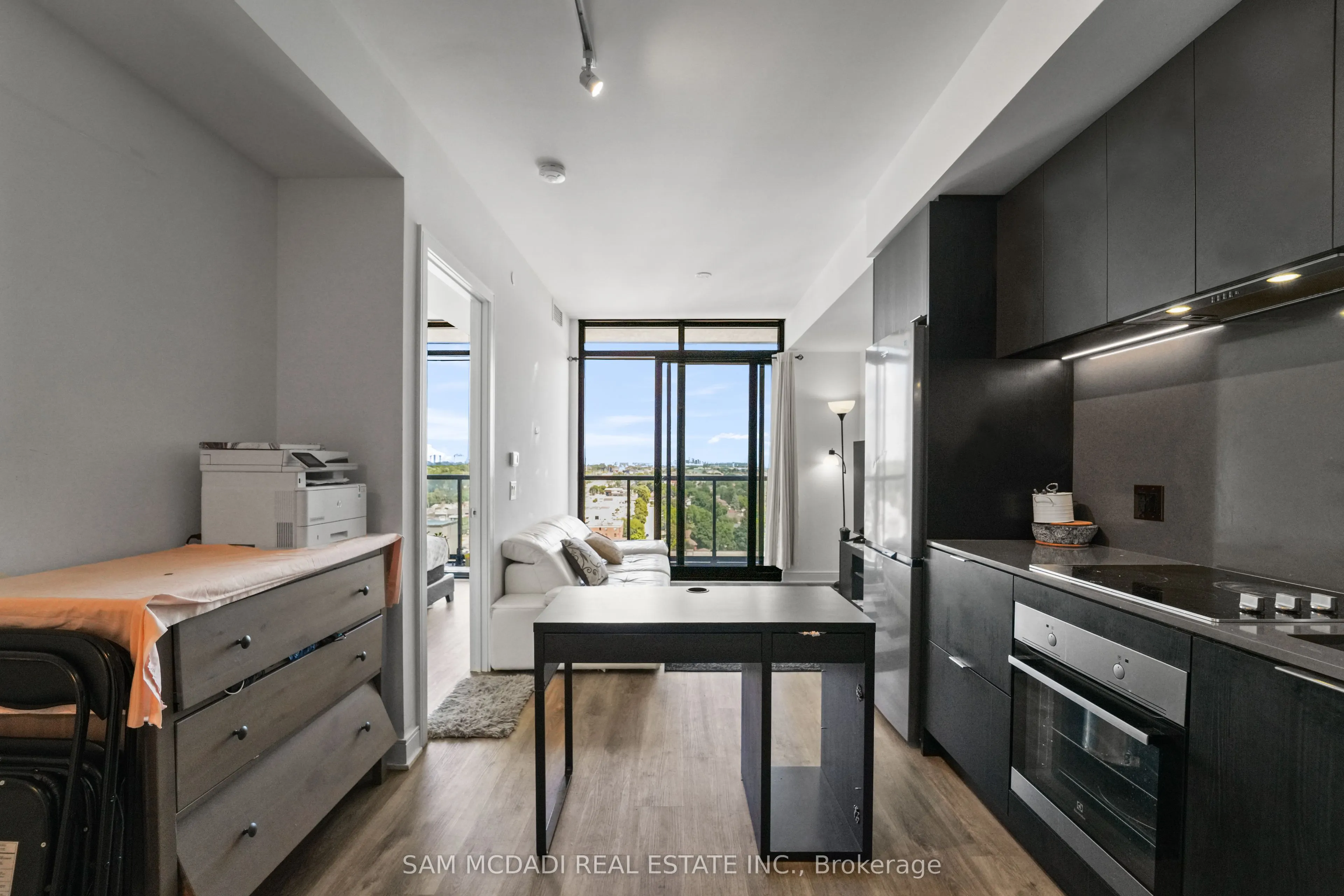 86 Dundas Street E, #1513