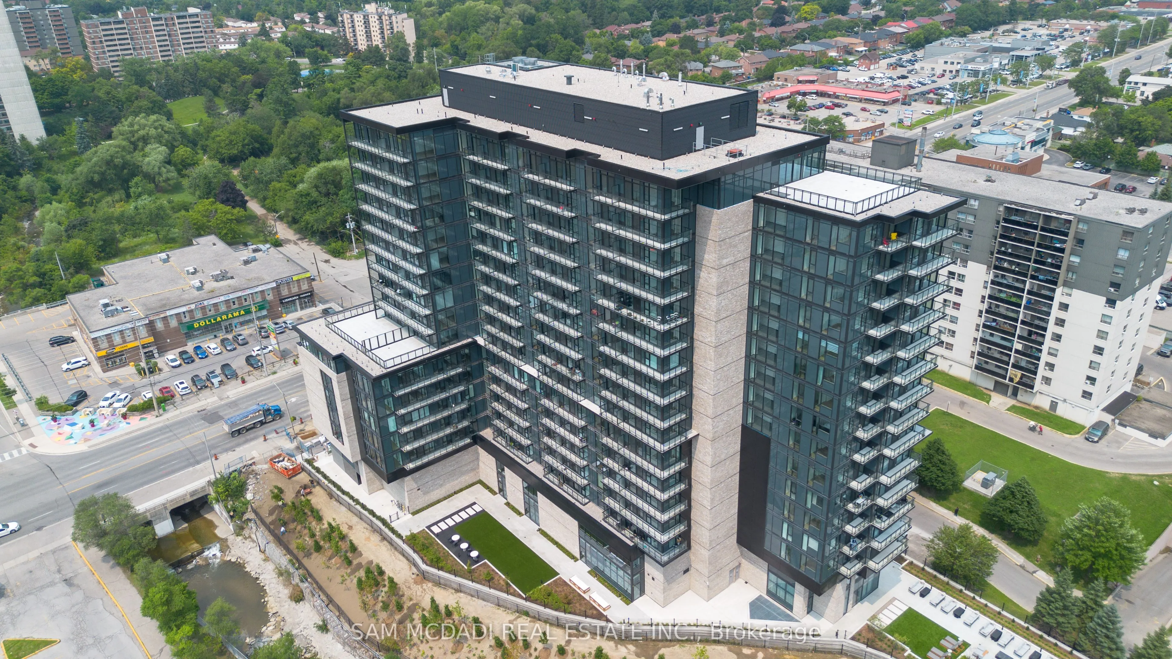86 Dundas Street E, #1513