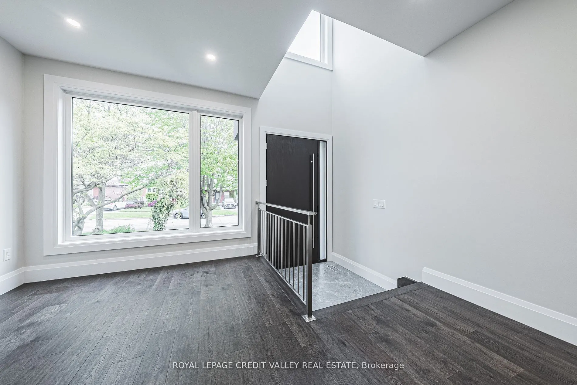 18 Bellman Avenue