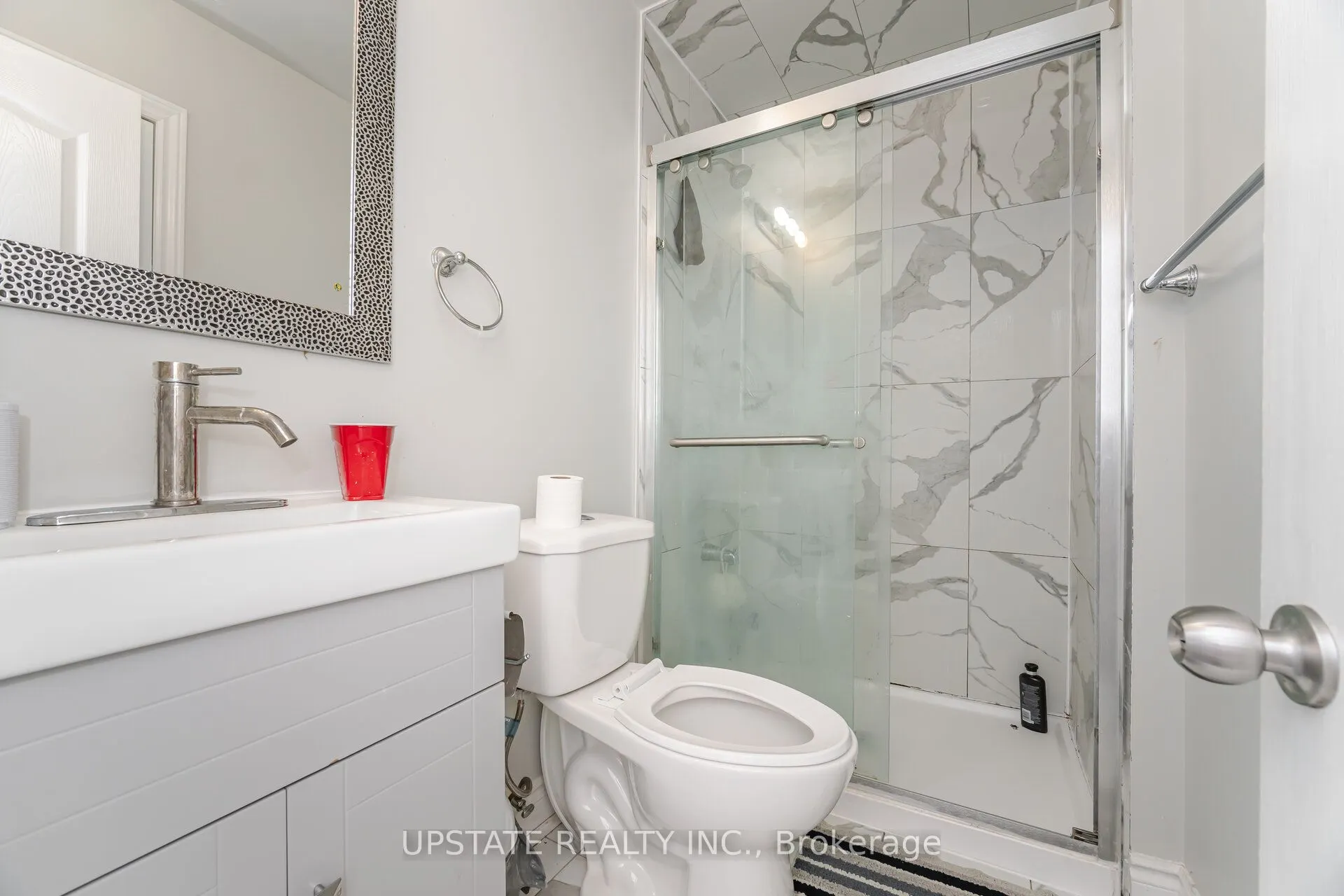 2 Jenwood Crescent