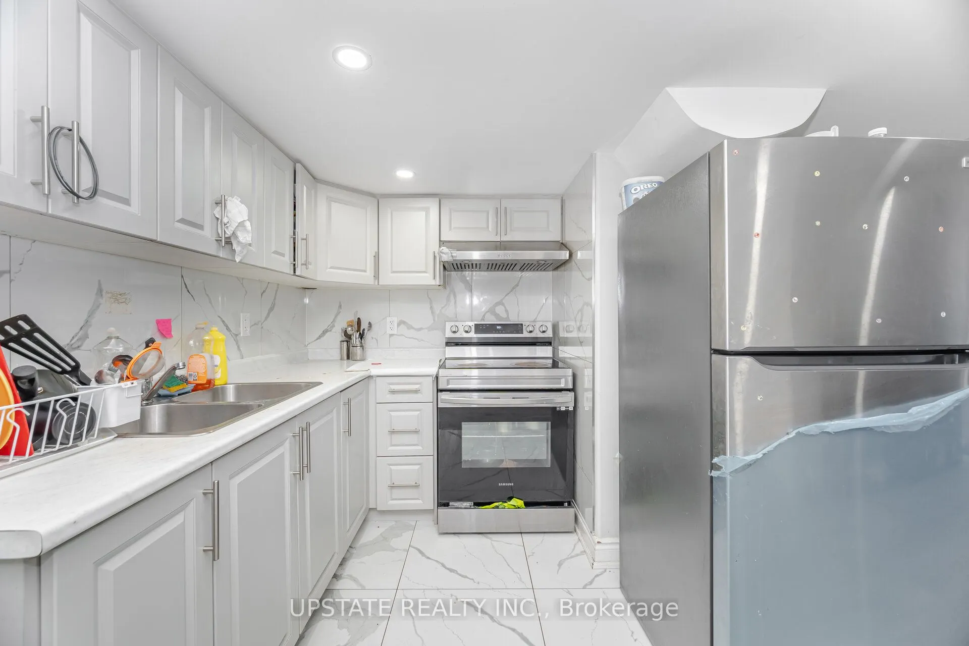 2 Jenwood Crescent