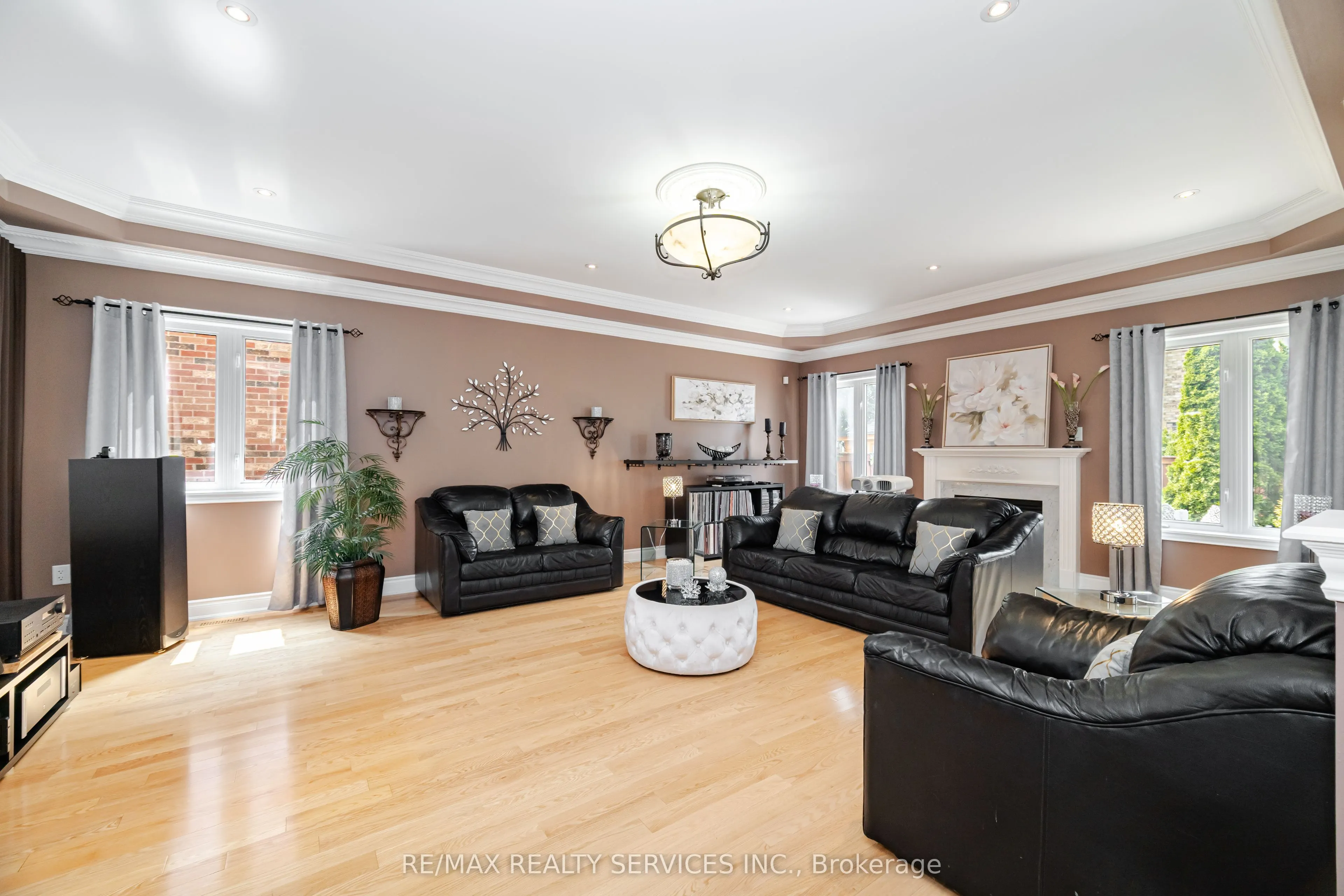 6 Hugo Road