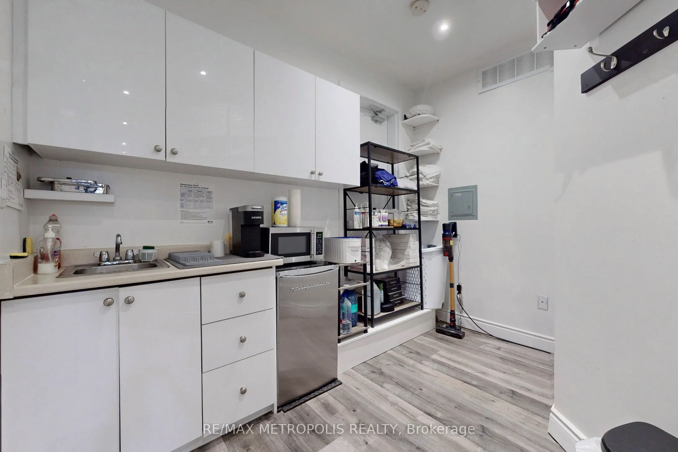 103 Inspire Boulevard, #2