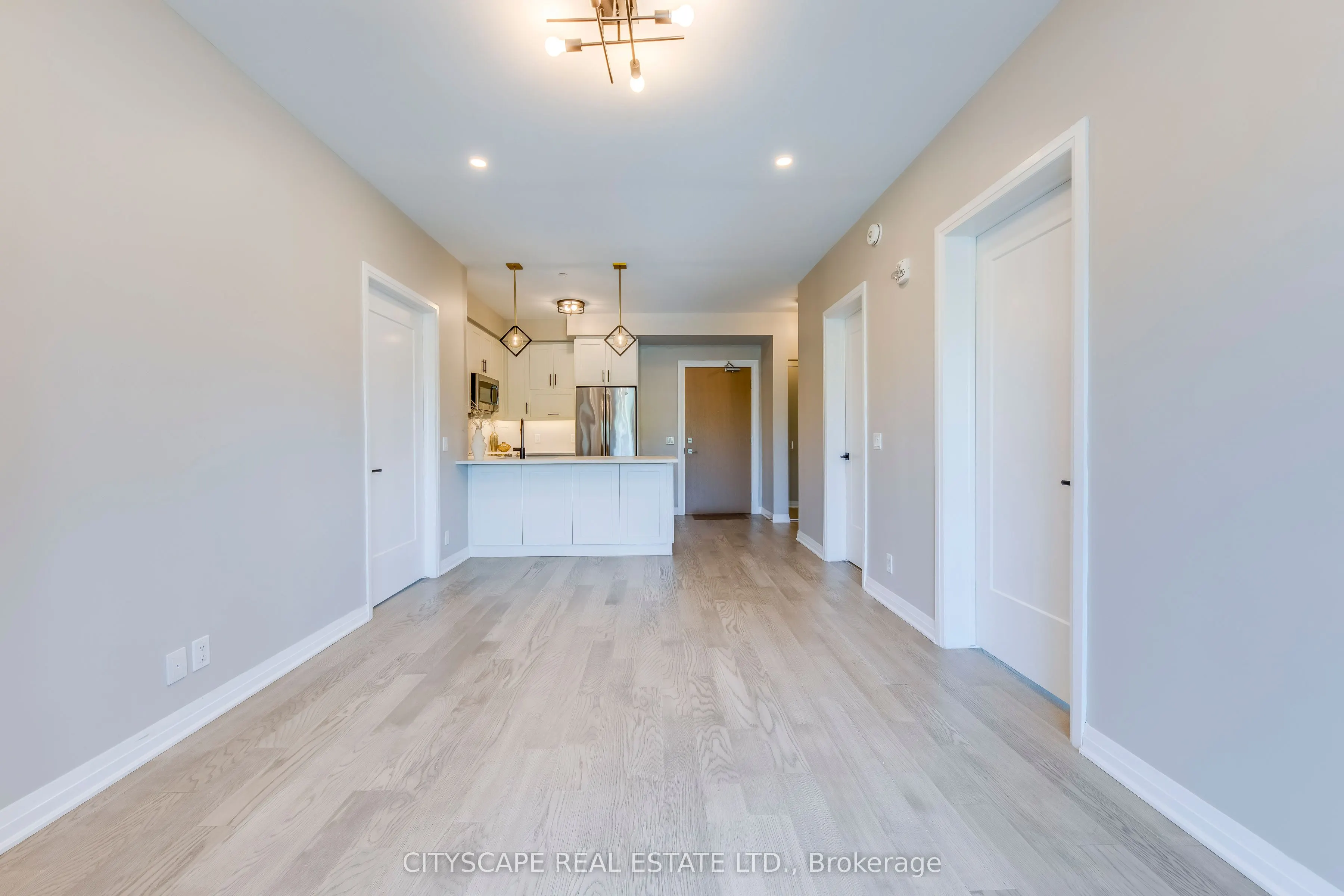 128 Grovewood Common, #205