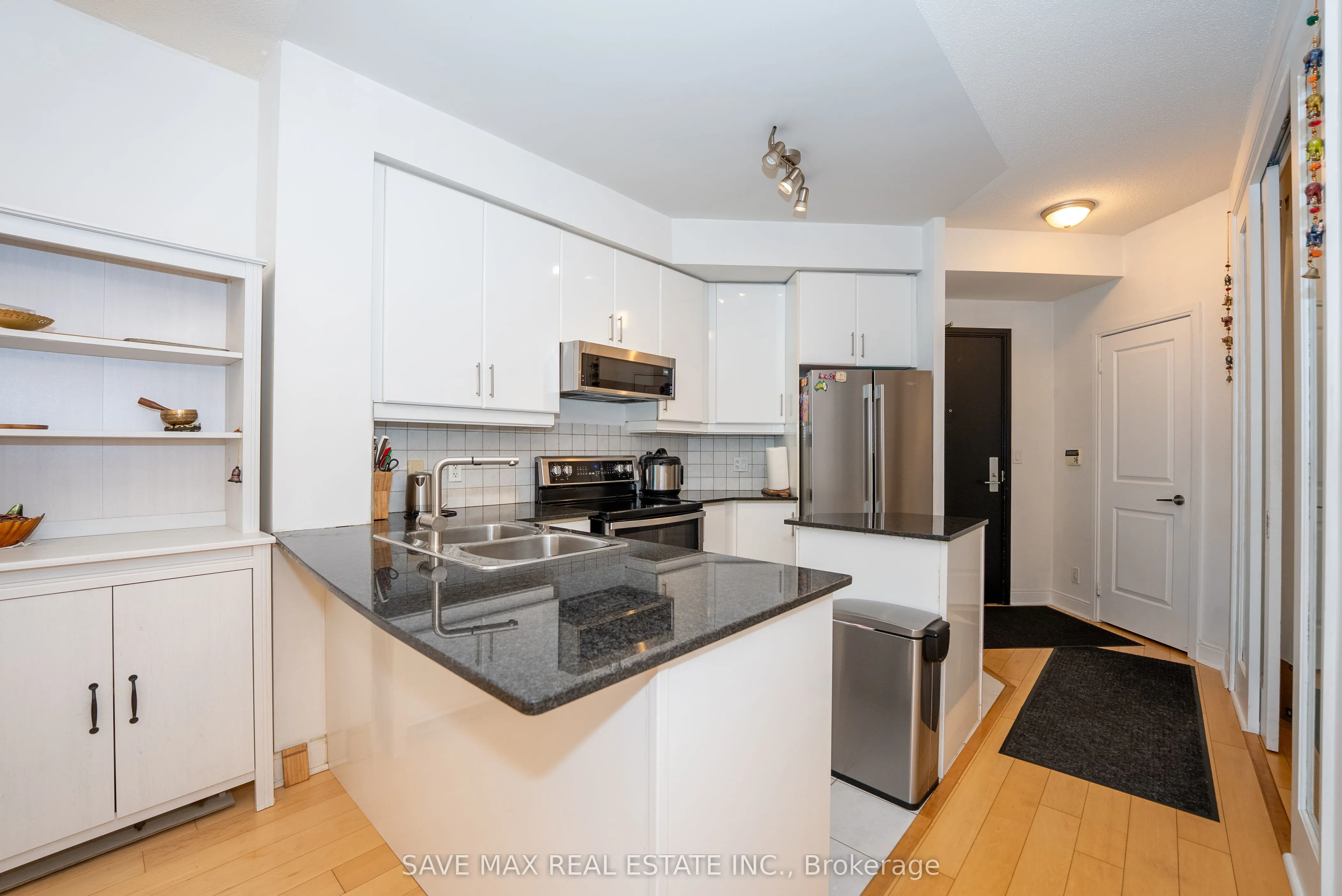 90 Absolute Avenue, #1907