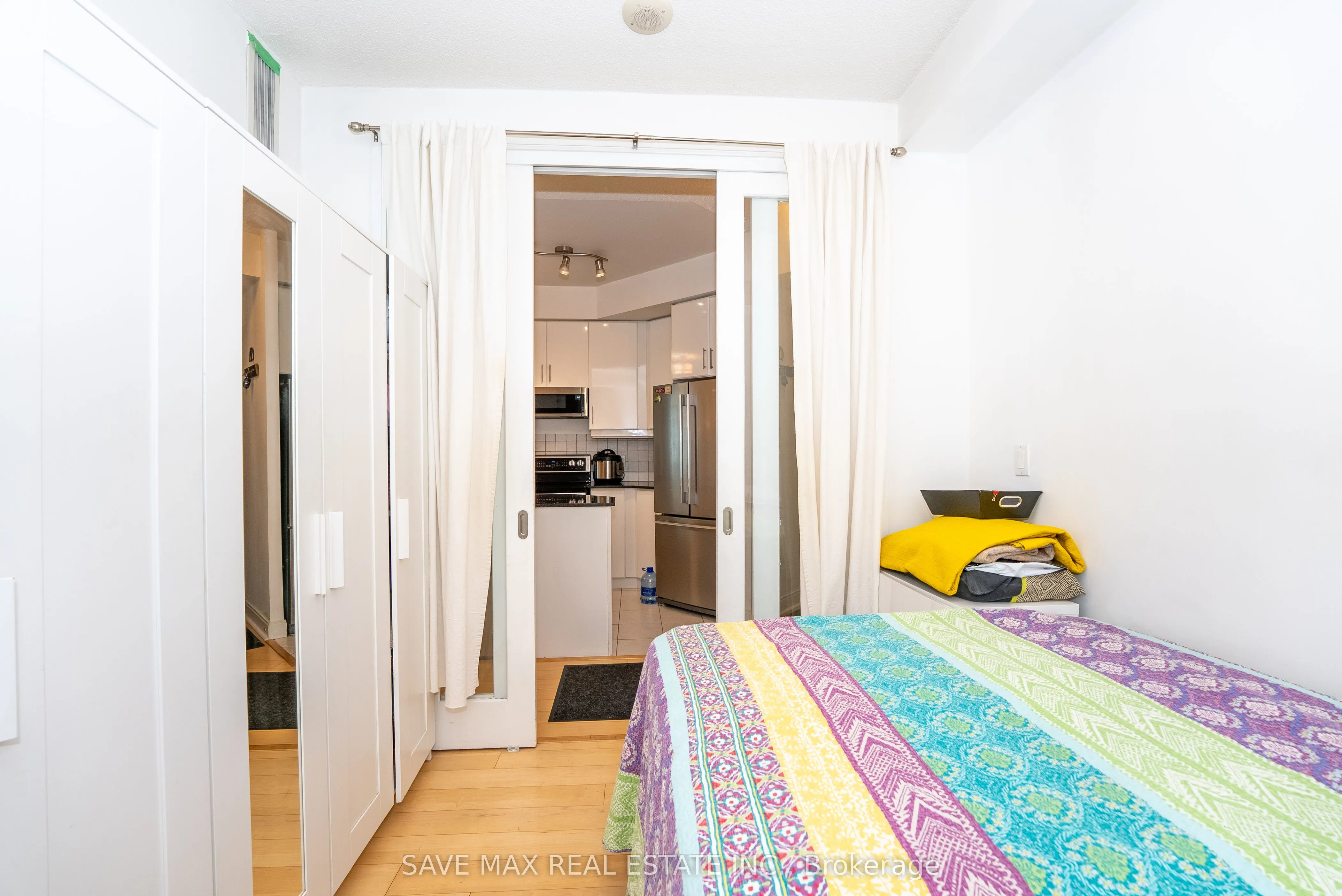 90 Absolute Avenue, #1907
