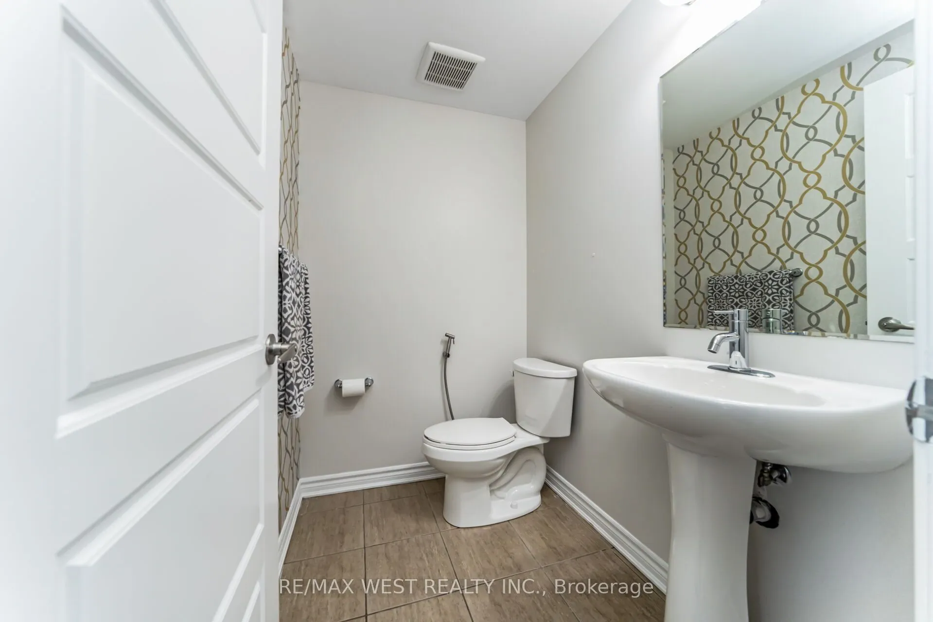 1636 LEBLANC Court