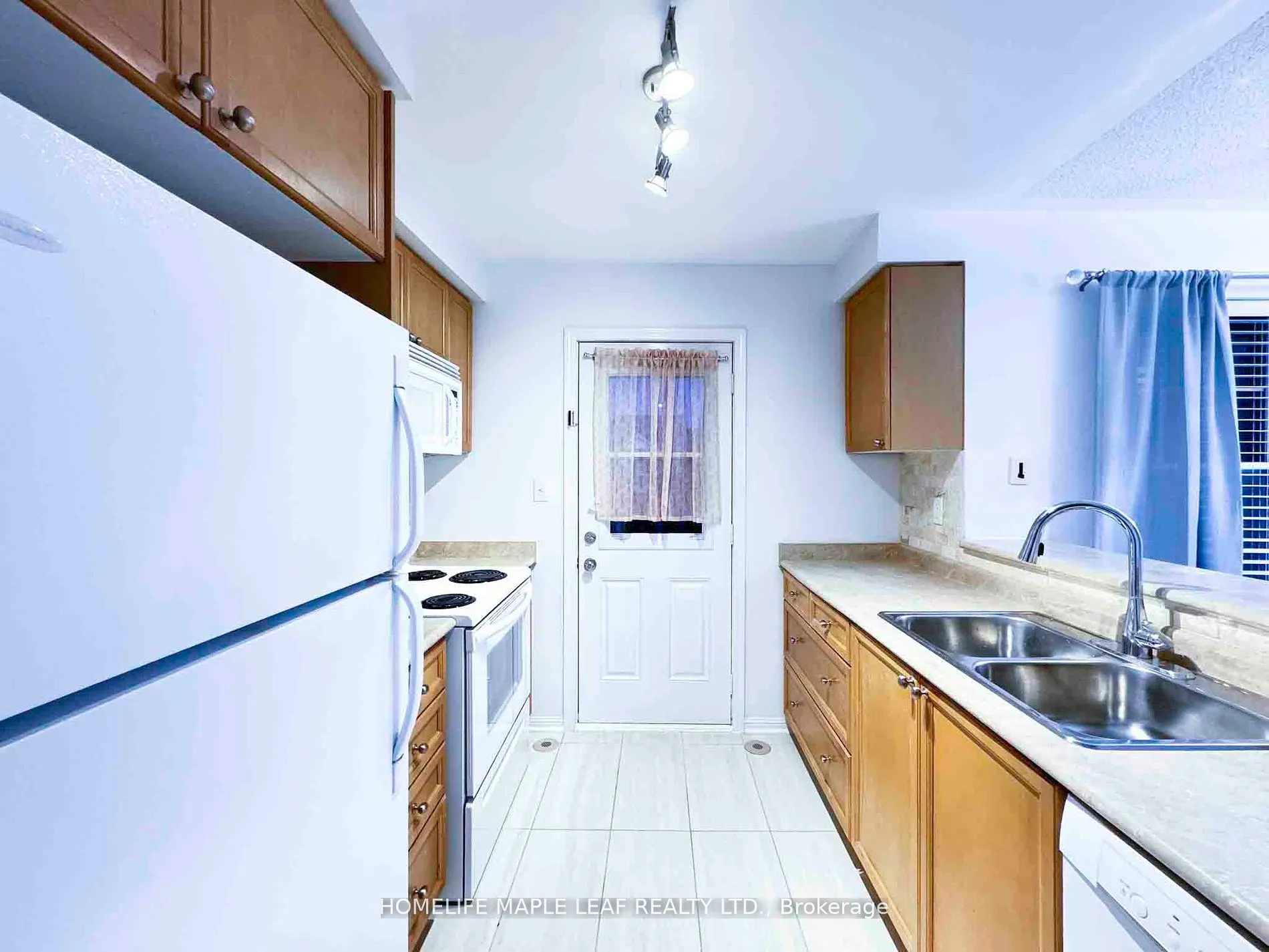 3159 Stornoway Circle
