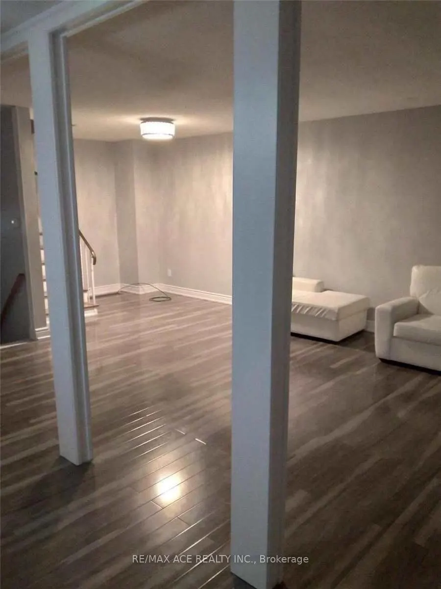 7022 Chigwel Court, #Main