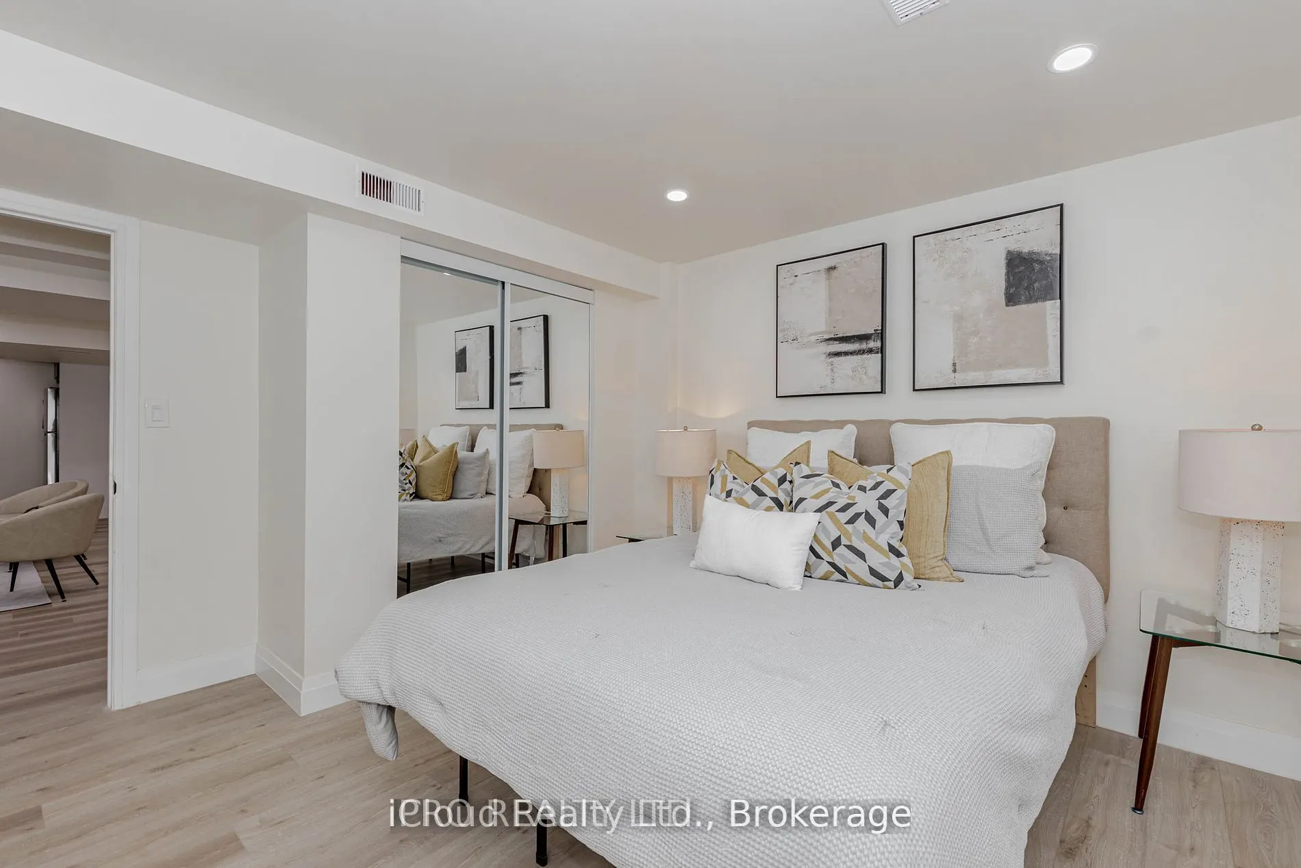 5696 Margarita Crescent