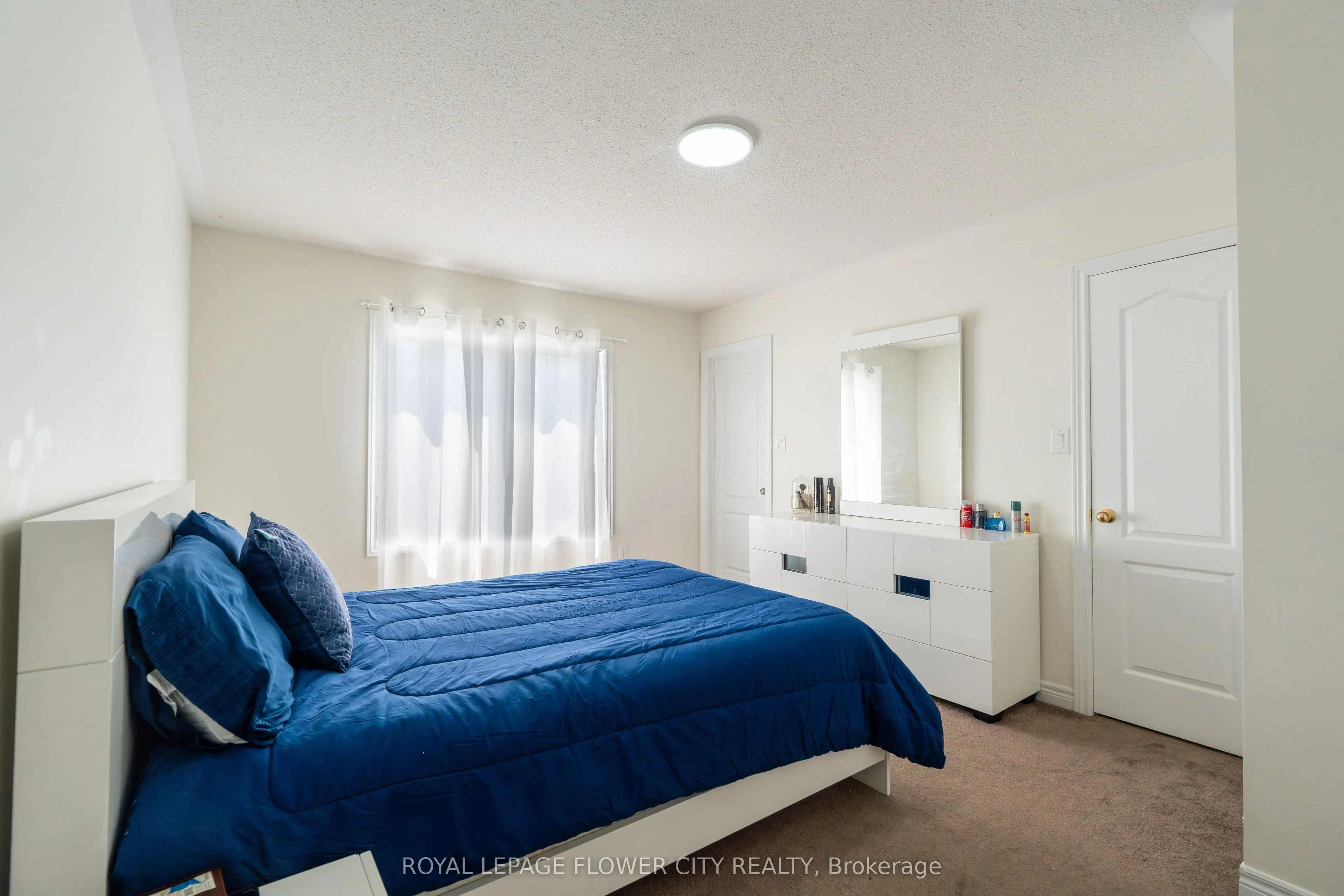 15 Sea Drifter Crescent