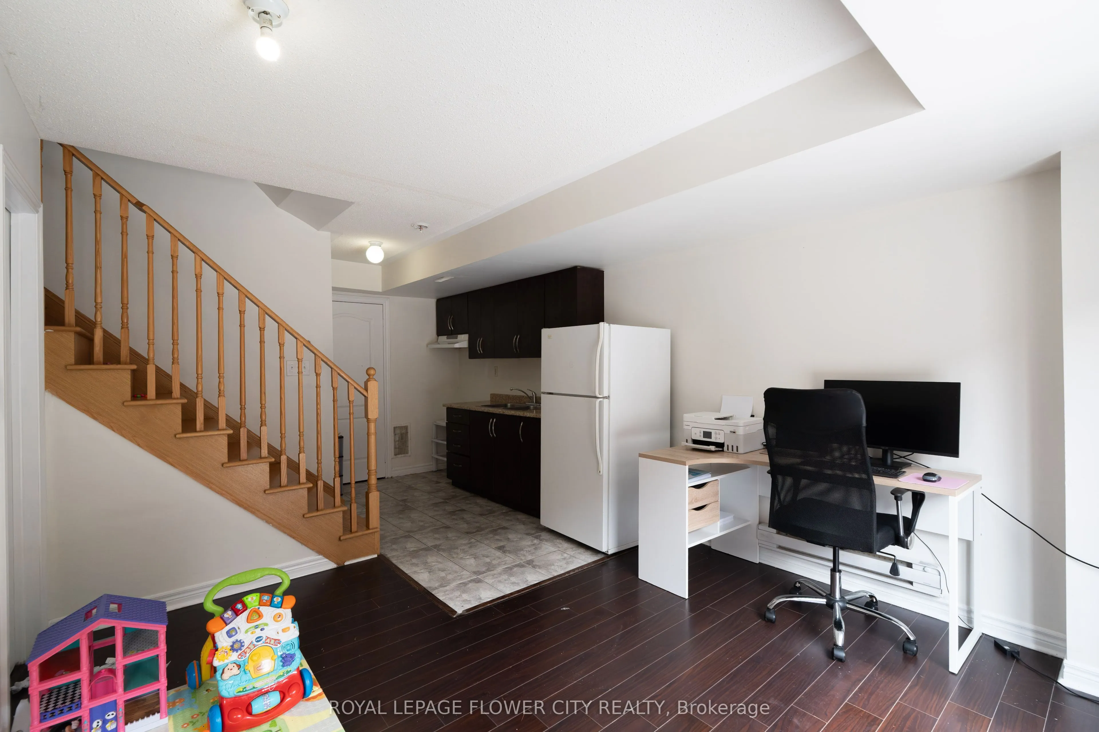 15 Sea Drifter Crescent
